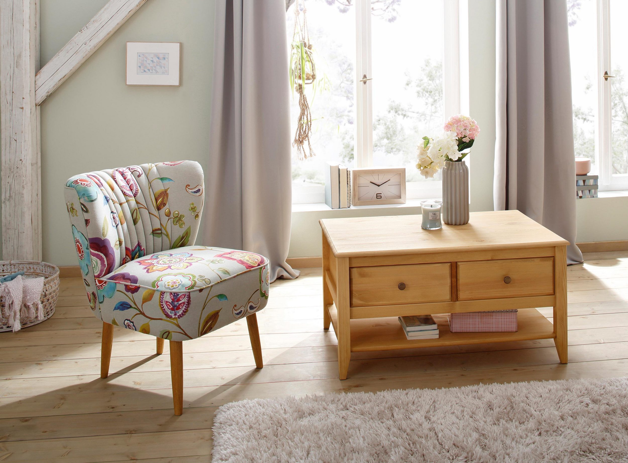 Sessel mit Blumen Decor