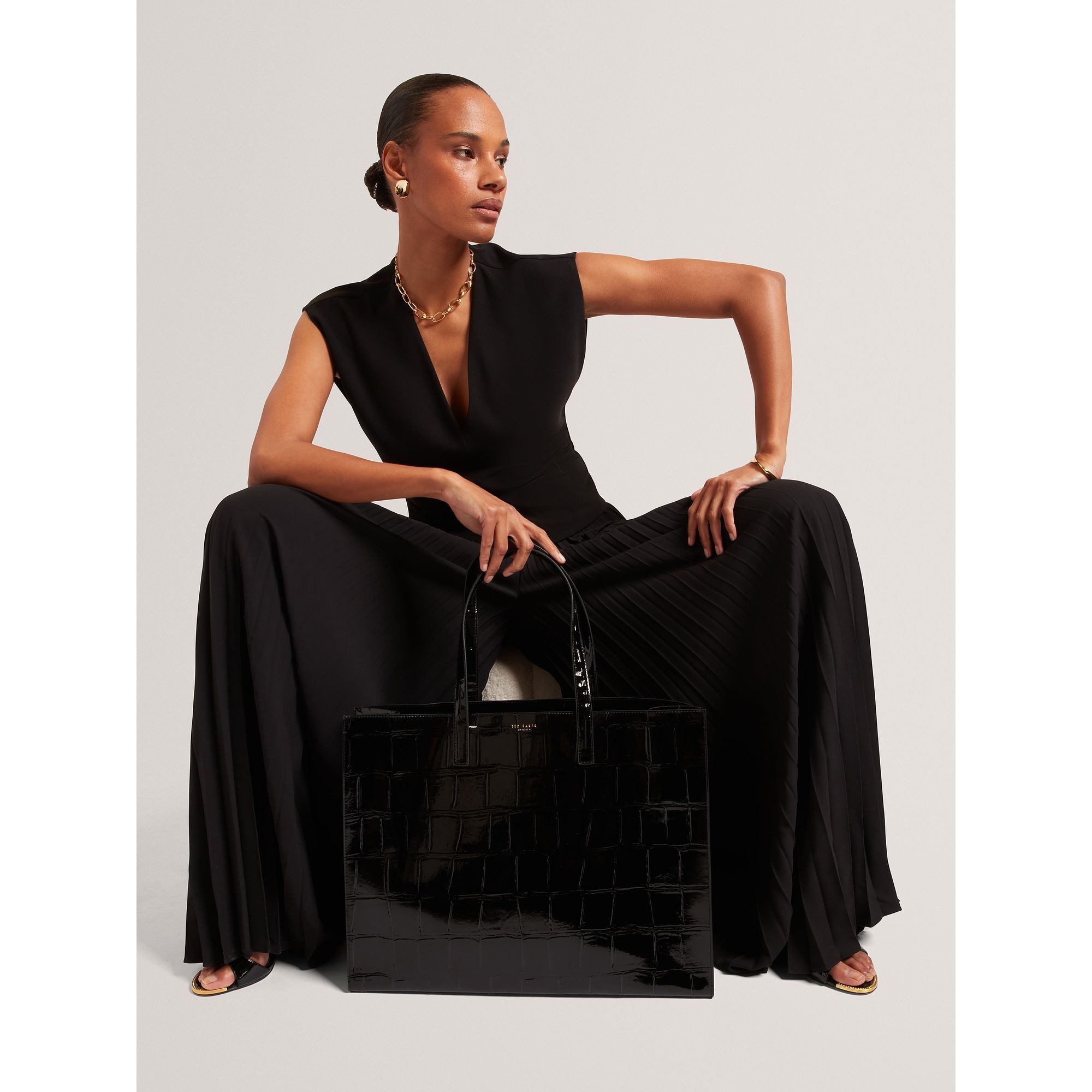 Ted Baker Schultertasche Vivvien, Polyurethan