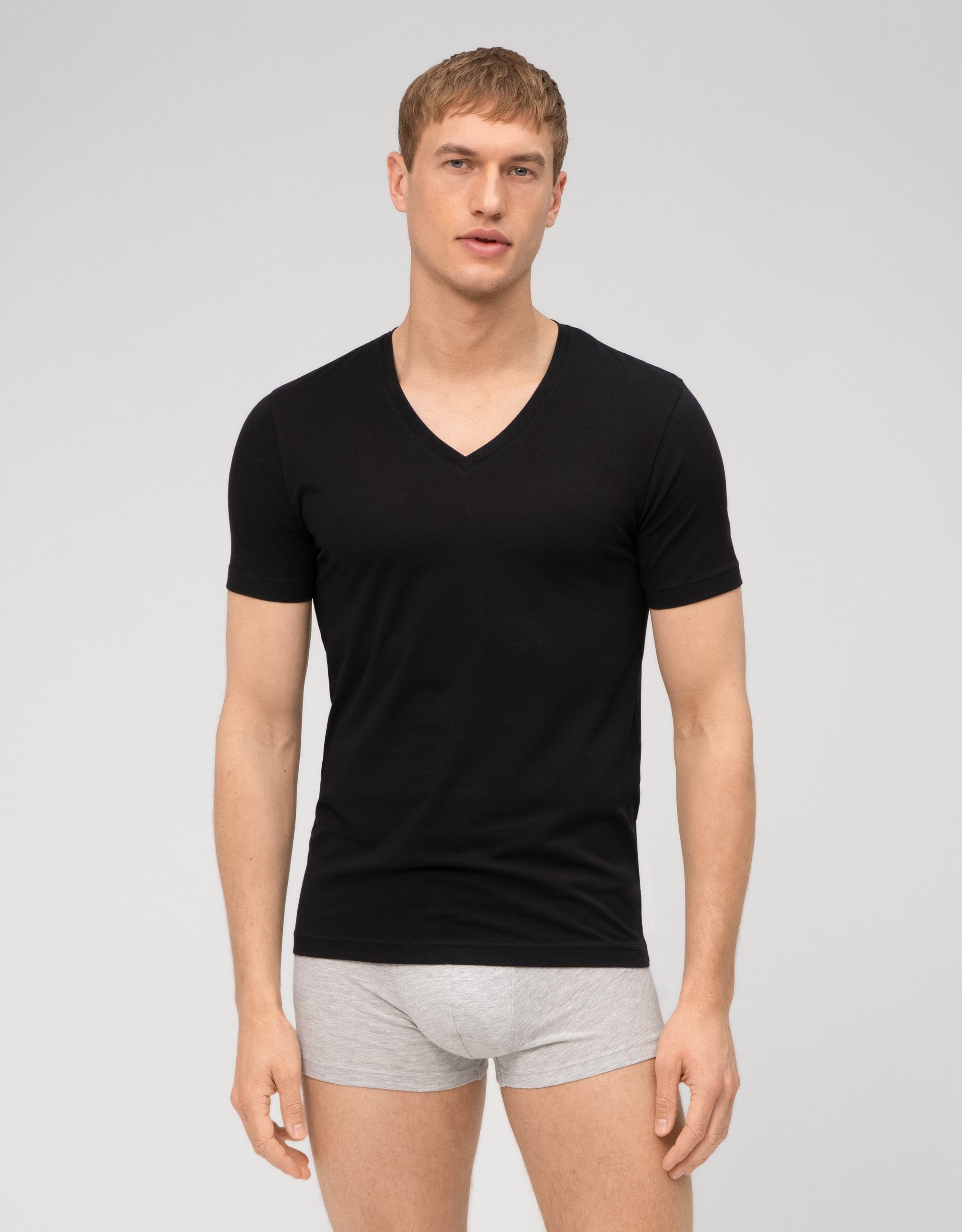 OLYMP T-Shirt Casual V-Ausschnitt, Ideal zum Unterziehen