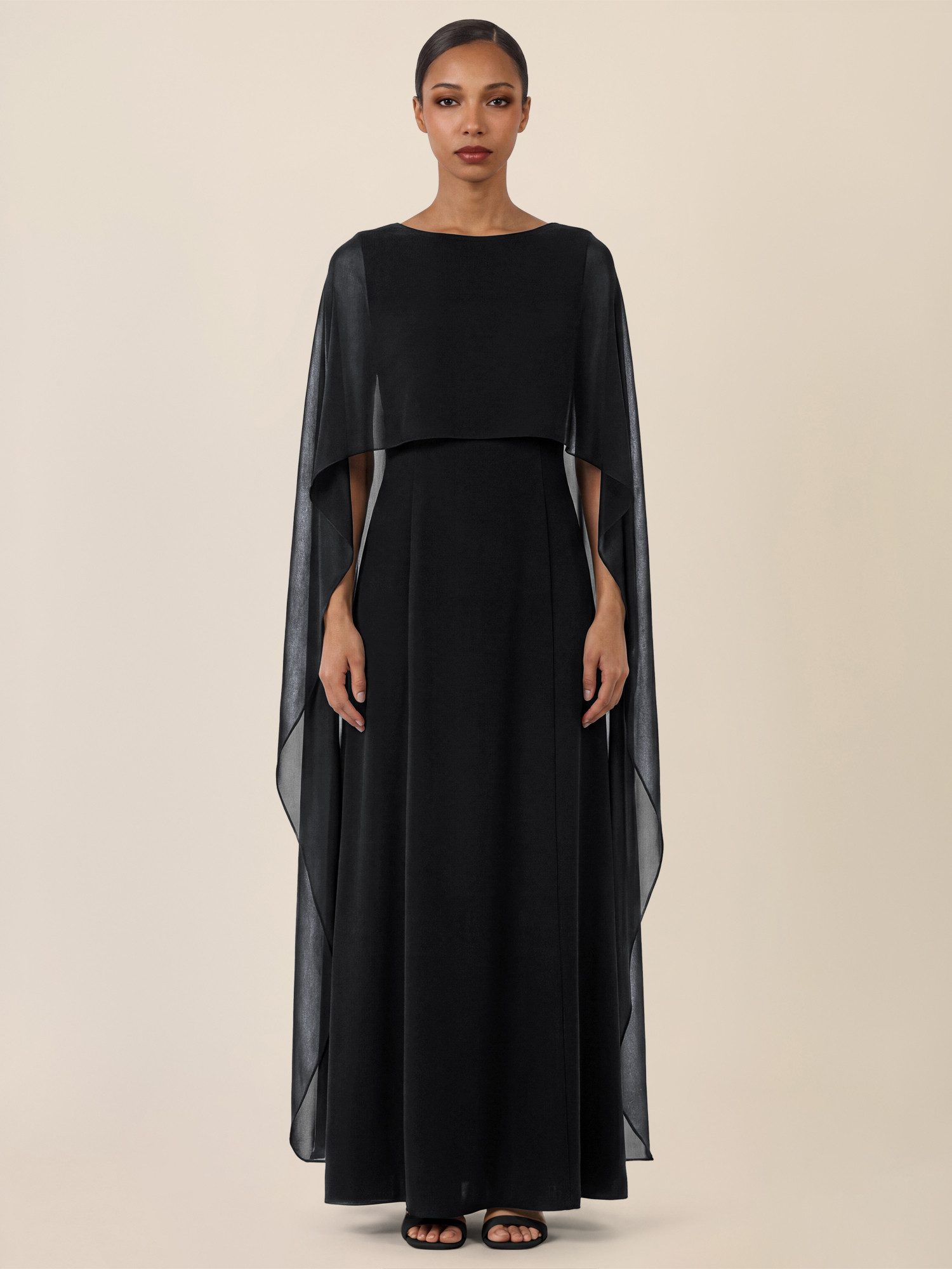 Apart Abendkleid mit Cape