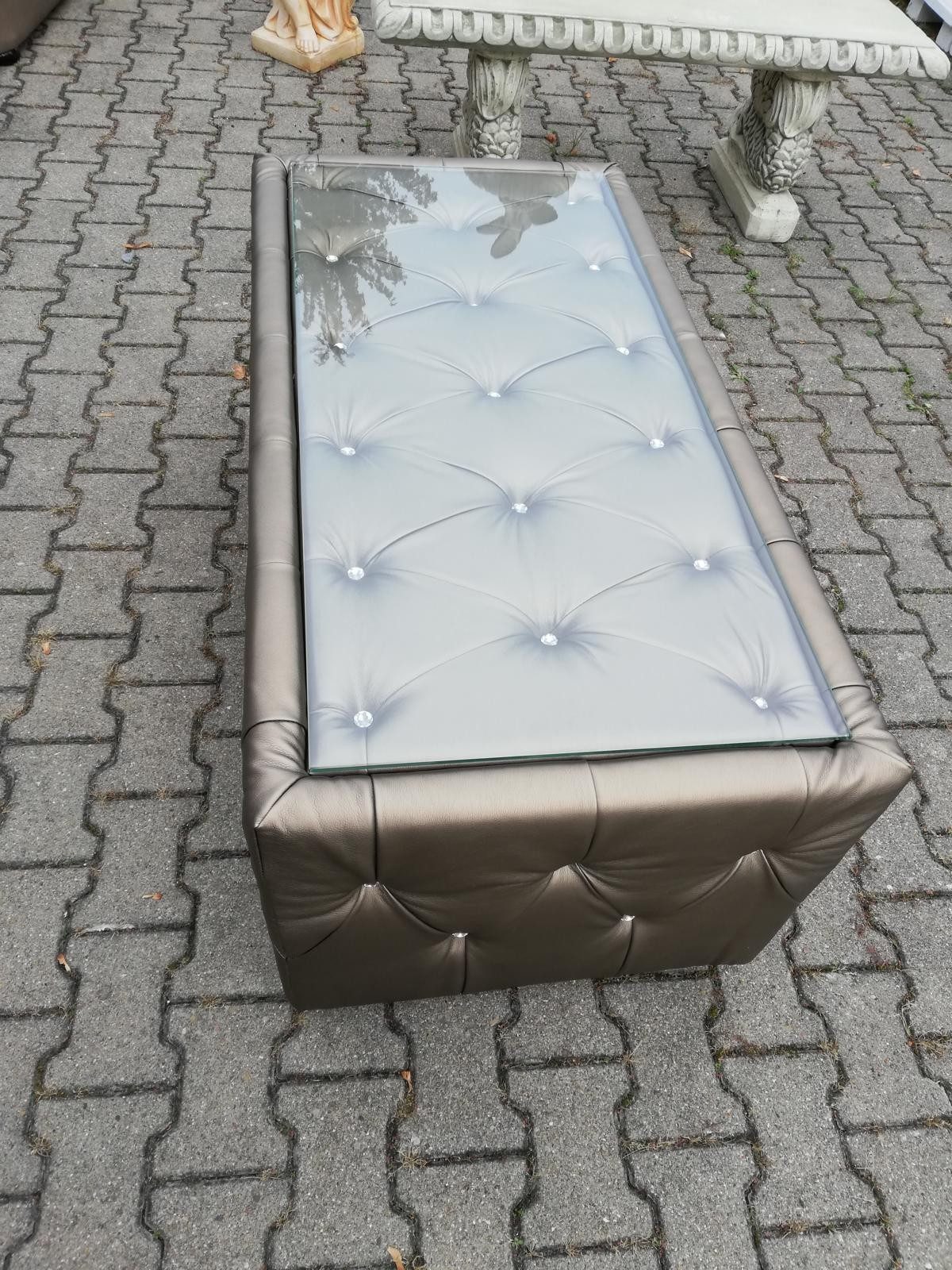 Xlmoebel Couchtisch Design Glastisch Chesterfield mit Swarovski und Goldakzenten, Made in Europa