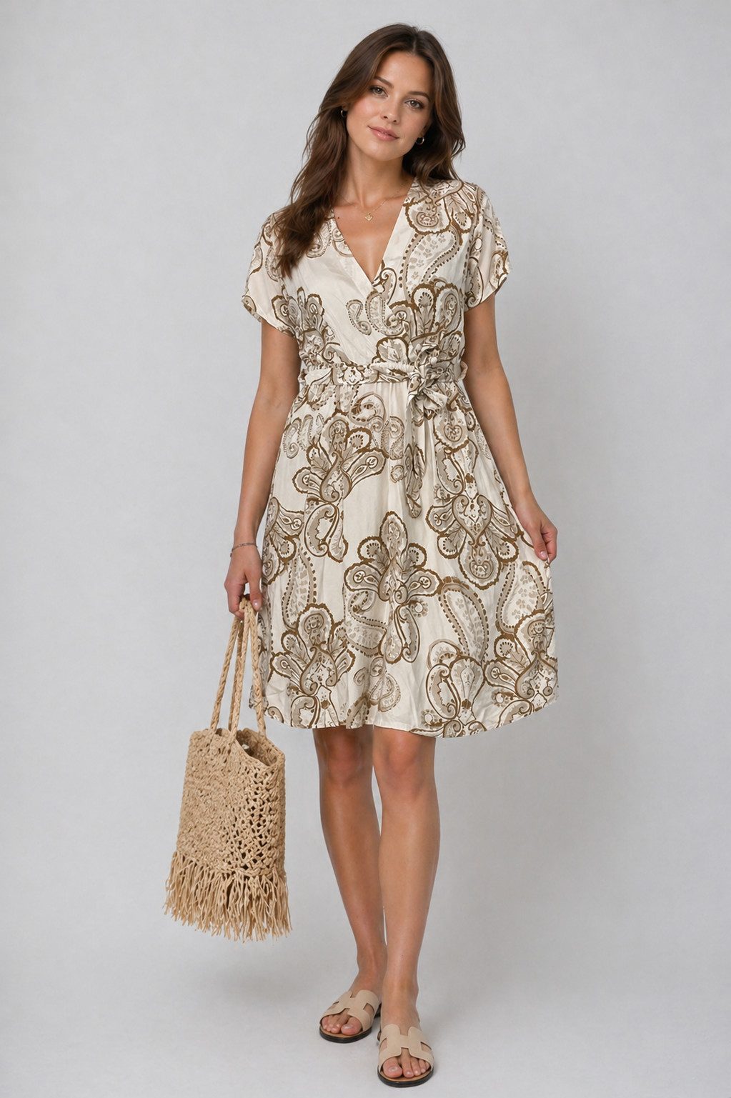 ITALY VIBES Cocktailkleid - gemustertes Sommerkleid - Wickelkleid tailliert - sand ONE SIZE / Einheitsgröße = passt hier Gr. 34 - L / XS - L