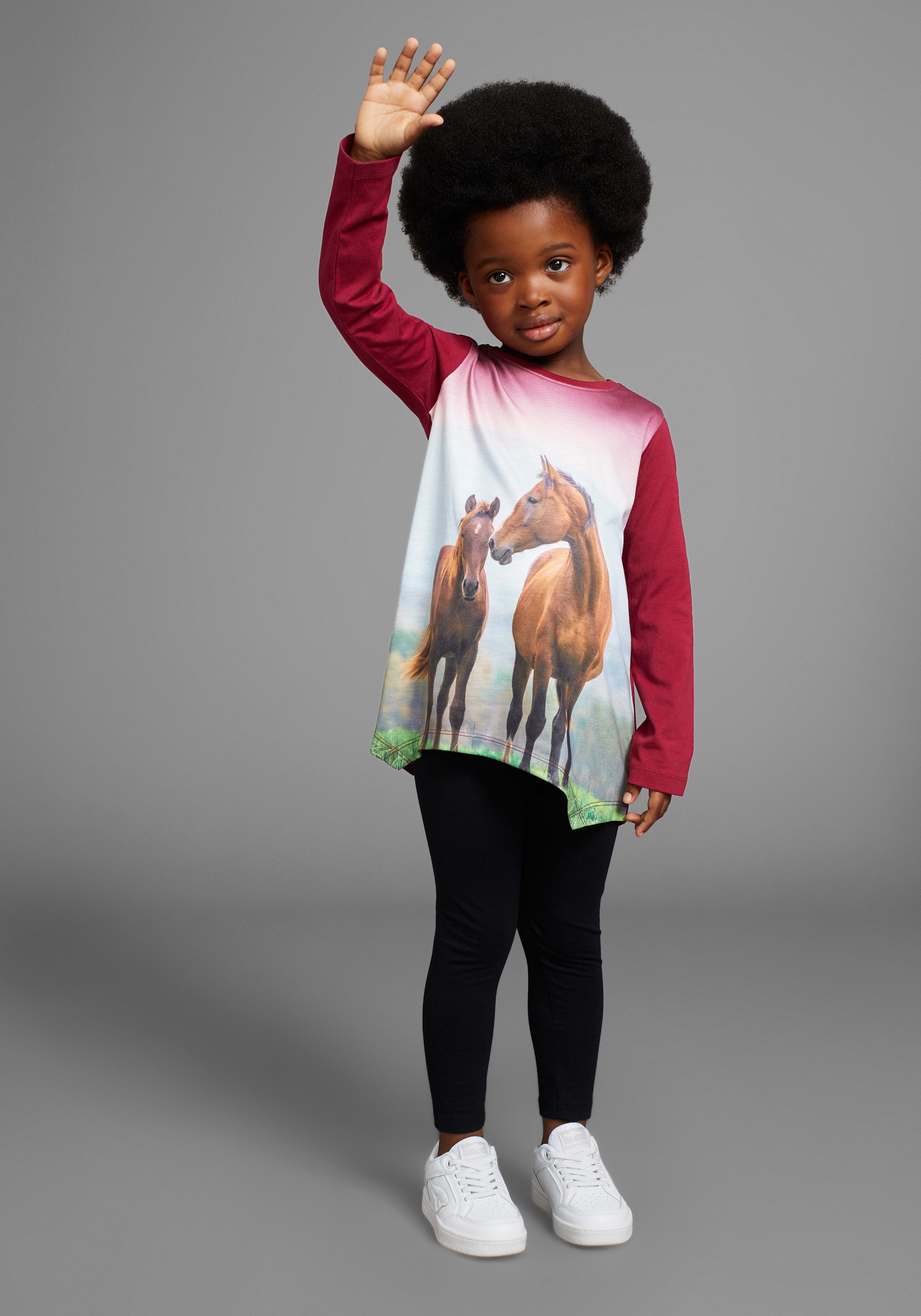 KIDSWORLD Langarmshirt & Leggings 2tlg. Set Shirt + Leggings mit Pferde-Motiv - NEUE FARBE dazukommen (Set, 2-tlg., 2) süßes Fotomotiv
