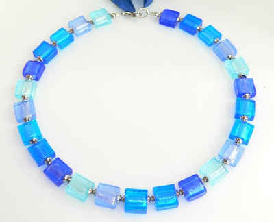 traumschmuck Collier 294c Halskette Lampwork Quadrate Glas Murano Art blau silber (Geschenk, Muttertag, Weihnachten, Geburtstag, Valentinstag, incl. Schmuckbox), handgefertigt, Made in Germany