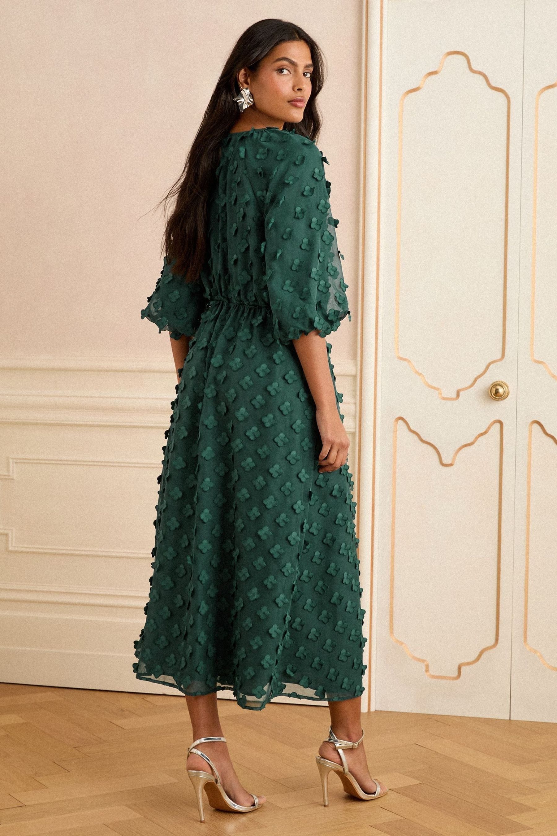 Love & Roses Midikleid Love & Roses Midikleid mit 3D-Blumen, Regular (1-tlg günstig online kaufen