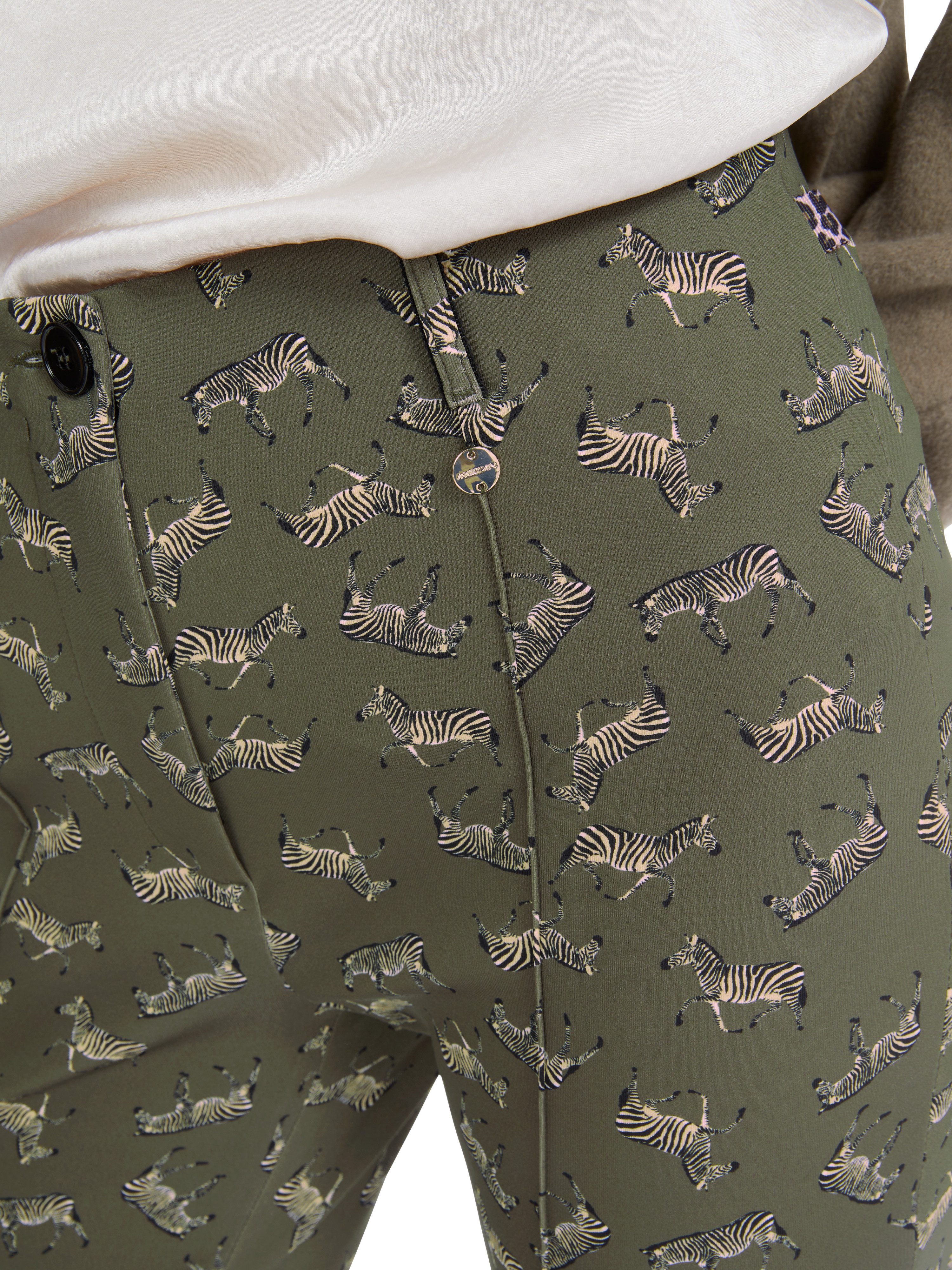 Marc Cain Stoffhose "Wild Life" Premium Damenmode Modell SYDNEY mit Zebra-P günstig online kaufen