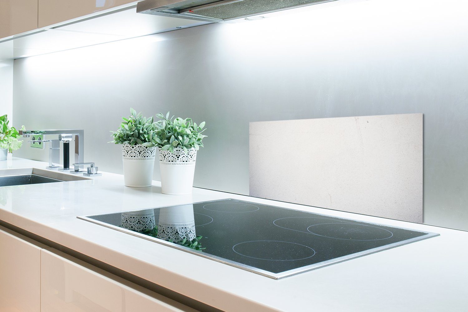 gegen - Weiß Beton Küchen MuchoWow Wandschutz, (1-tlg), Modern, für Schmutzflecken 60x30 Küchenrückwand - Fett cm, und