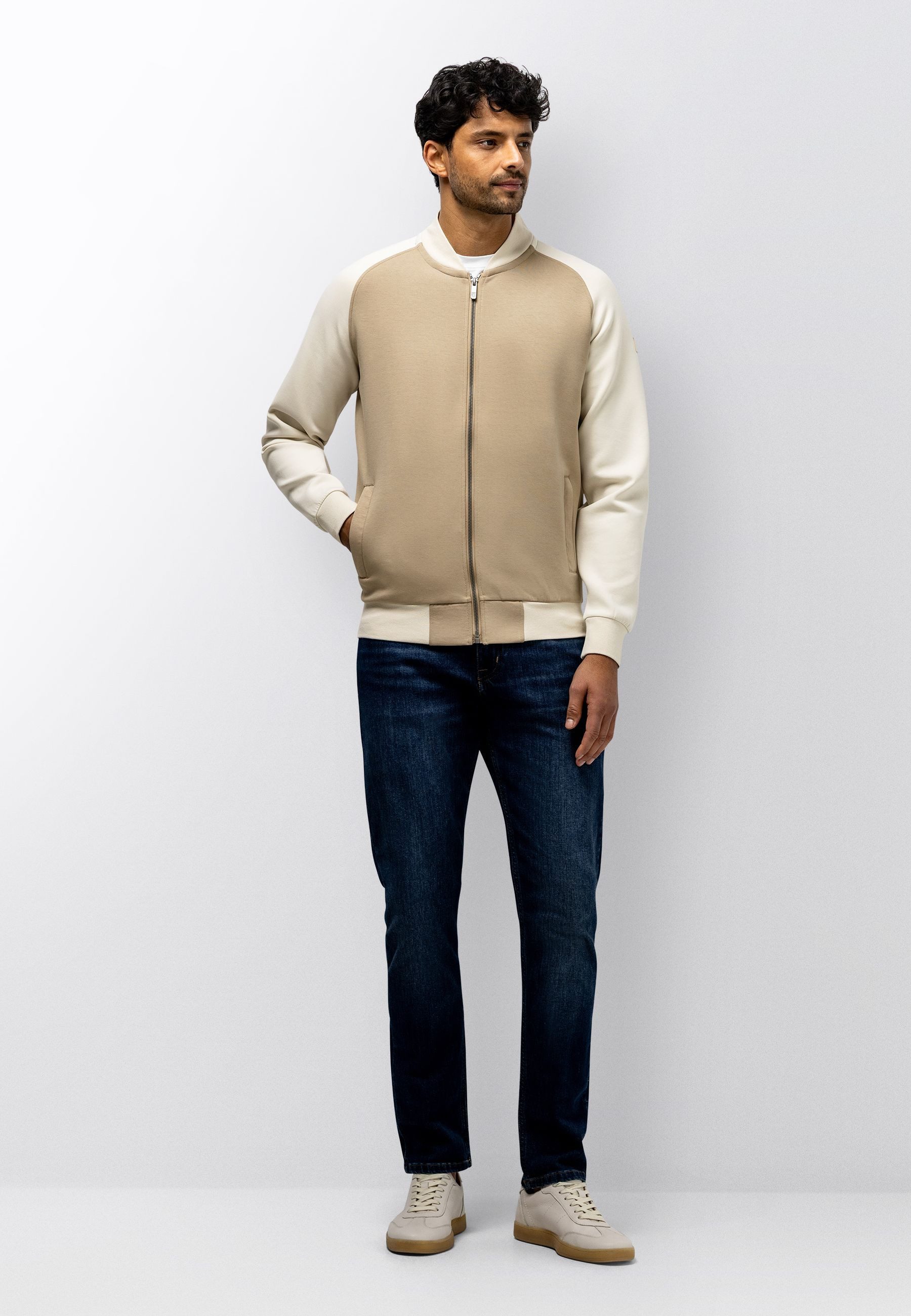 STATE of ART Sweatshirt