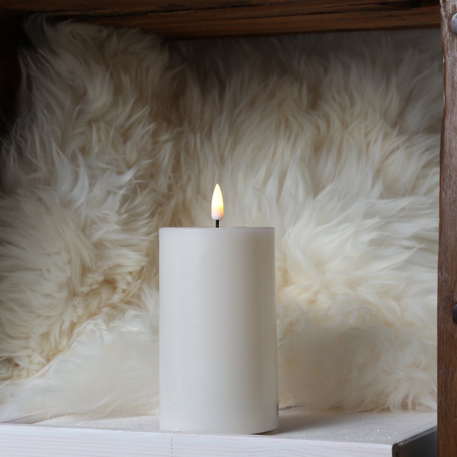 Deluxe Homeart LED-Kerze Mia Deluxe Echtwachs Wachsspiegel flackernd H: 12, günstig online kaufen
