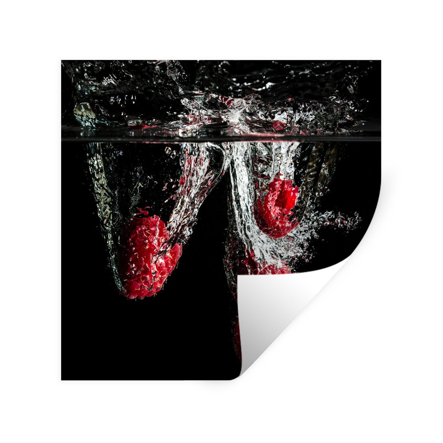 MuchoWow Wandsticker Himbeeren - Obst - Stilleben - Wasser - Schwarz - Rot (1 St), Wandaufkleber, Wandtattoo, Selbstklebend, Wohnzimmer, Schlafzimmer