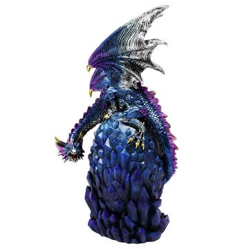 MystiCalls Fantasy-Figur Blauer Drache auf Drachenei Drachenfigur Fantasy Fantasyfigur Dragon (1 St), Perfekt zu jedem Anlass - Weihnachten, Geburtstag