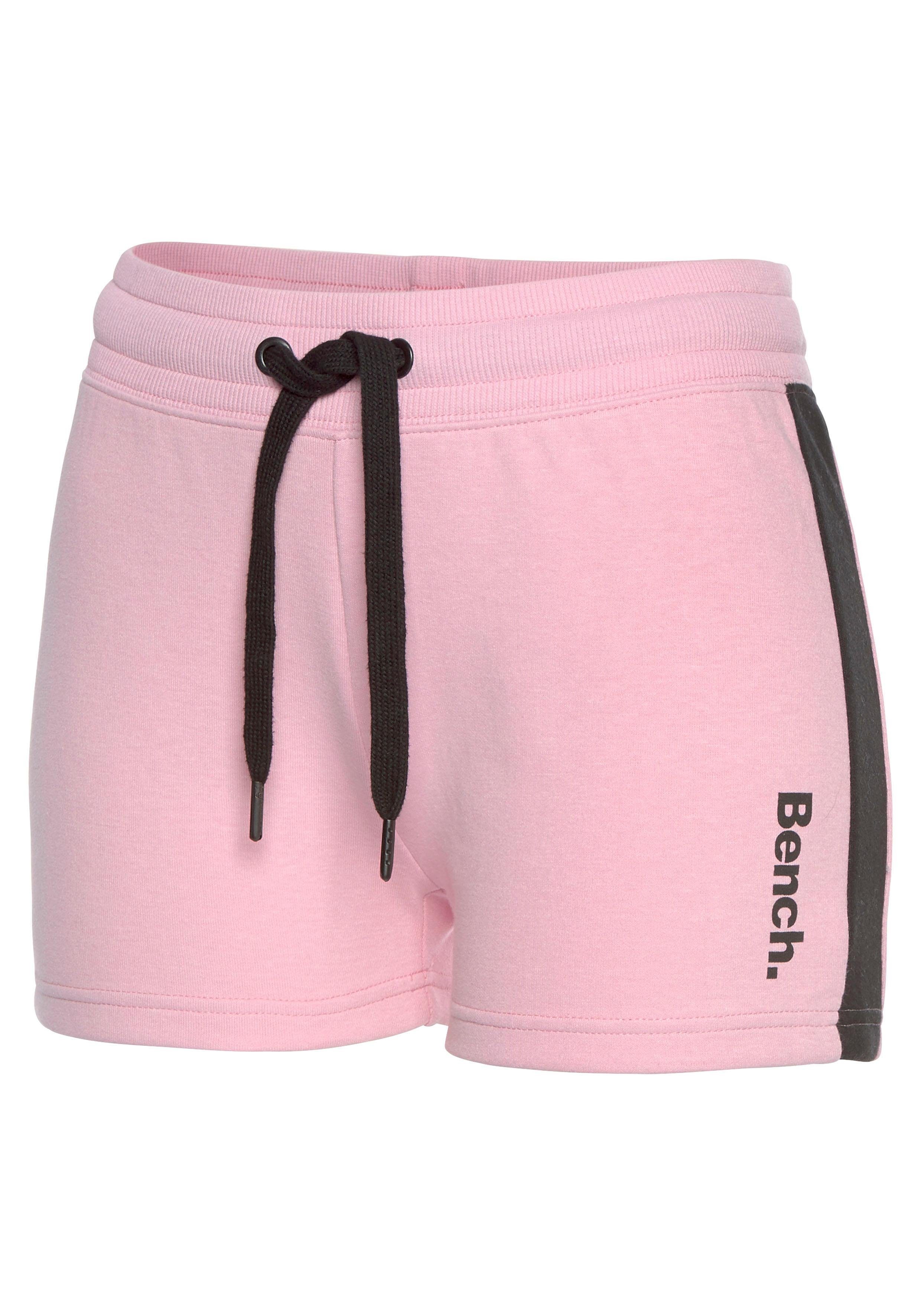 Bench. Loungewear Seitenstreifen, Relaxshorts rosa-schwarz Loungewear mit