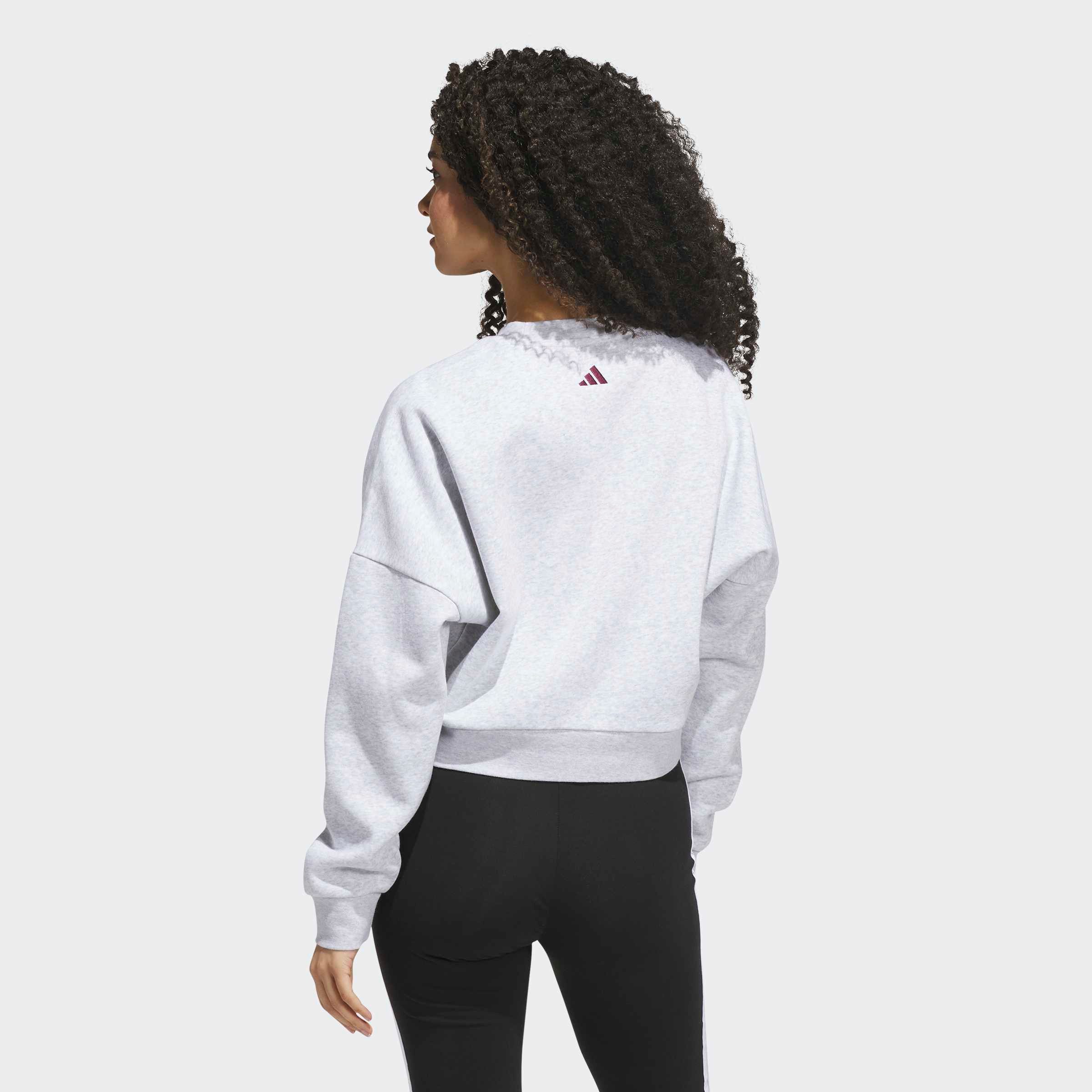 adidas Sportswear Sweatshirt CHENILLE LOGO GRAFIK – Bild 2 von 5
