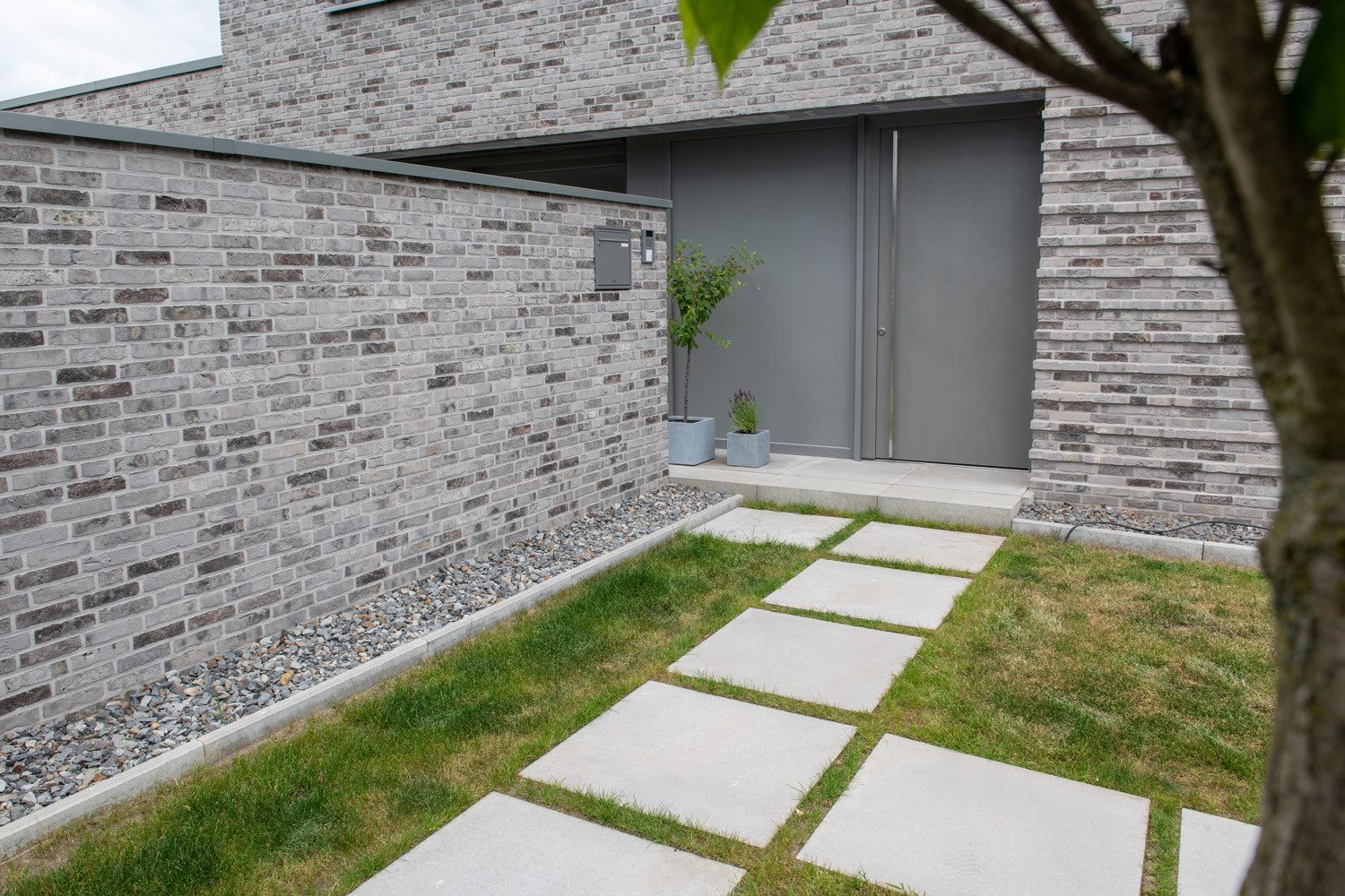 Diephaus Terrassenplatte BETONPLATTE GRAU 50/50/4 CM M. FASE – Bild 2 von 3