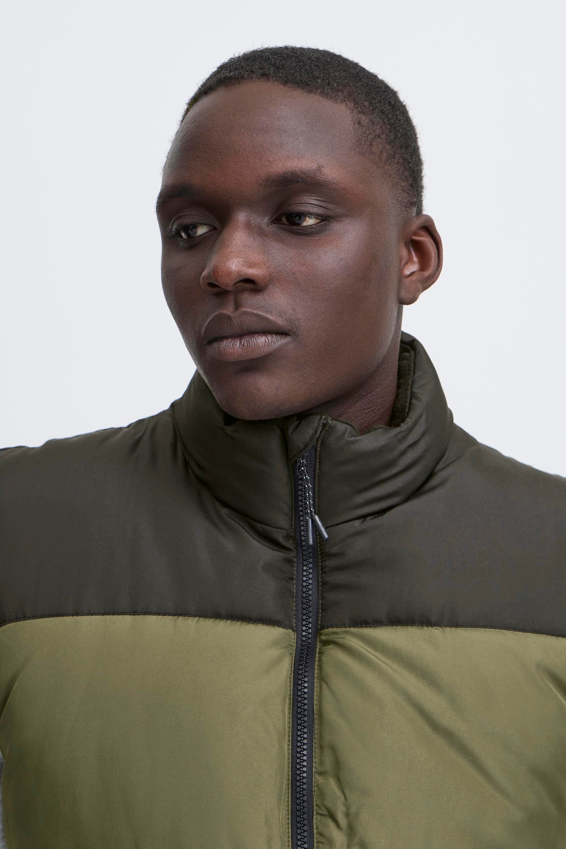 Blend Outdoorjacke BHELWIN colorblock vest