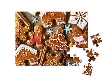 puzzleYOU Puzzle Weihnachtliche Lebkuchenmännchen auf Holztisch, 48 Puzzleteile, puzzleYOU-Kollektionen Weihnachten
