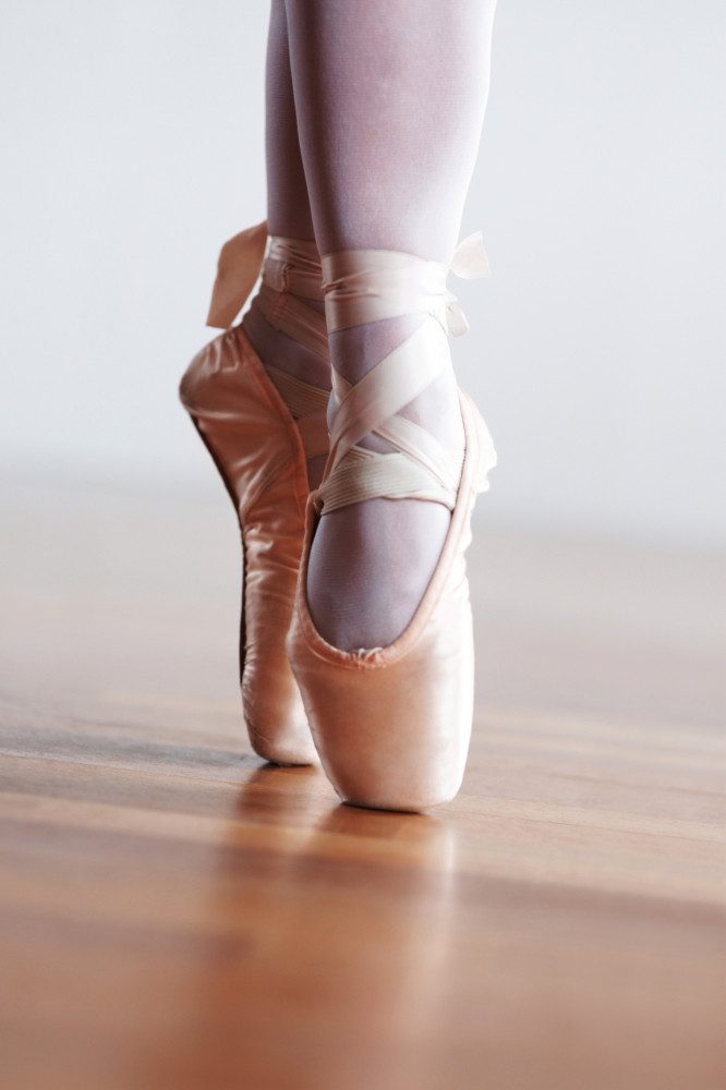 1art1 Poster Ballett Kunstdruck Bild - Spitzenschuhe, RelevÃ© (180 x 120 cm)