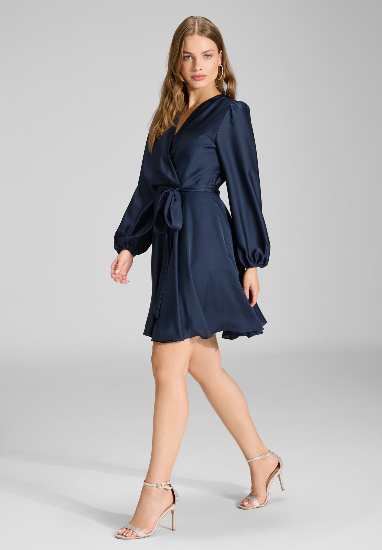 SWING Cocktailkleid Taillierter Schnitt mit ausgestelltem Rockteil – Bild 5 von 5