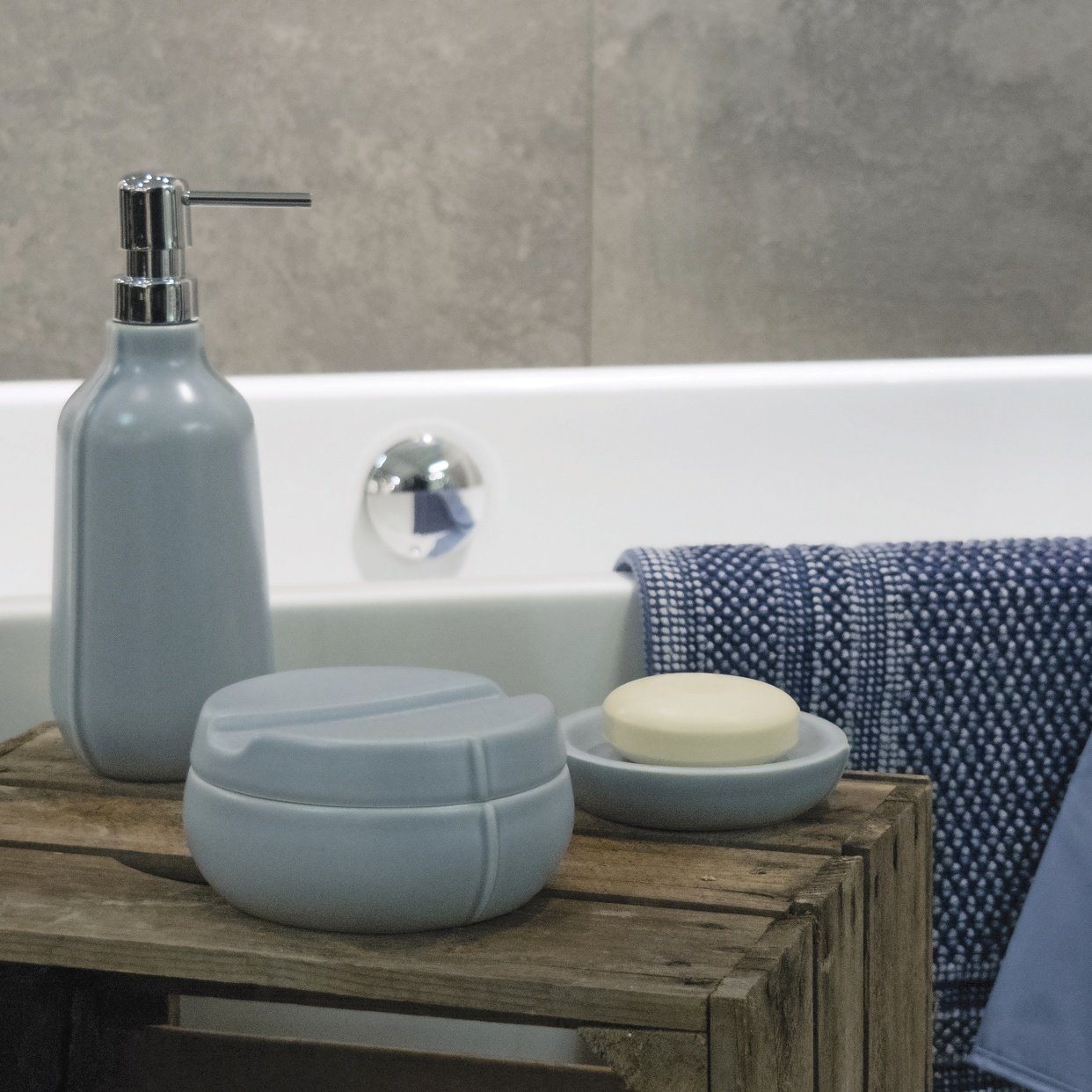 Portugal, WC-Garnitur blau Made in individuelle Elements, spirella Elements fog Ästhetik, spirella® Edelstahl, Premium WC-Garnitur - Keramik Hochwertige SENSE,