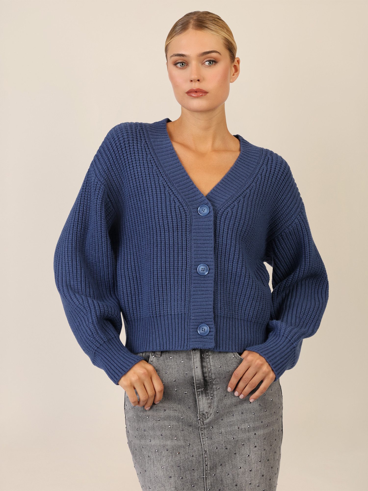 Apart Strickjacke mit Knopfleiste günstig online kaufen