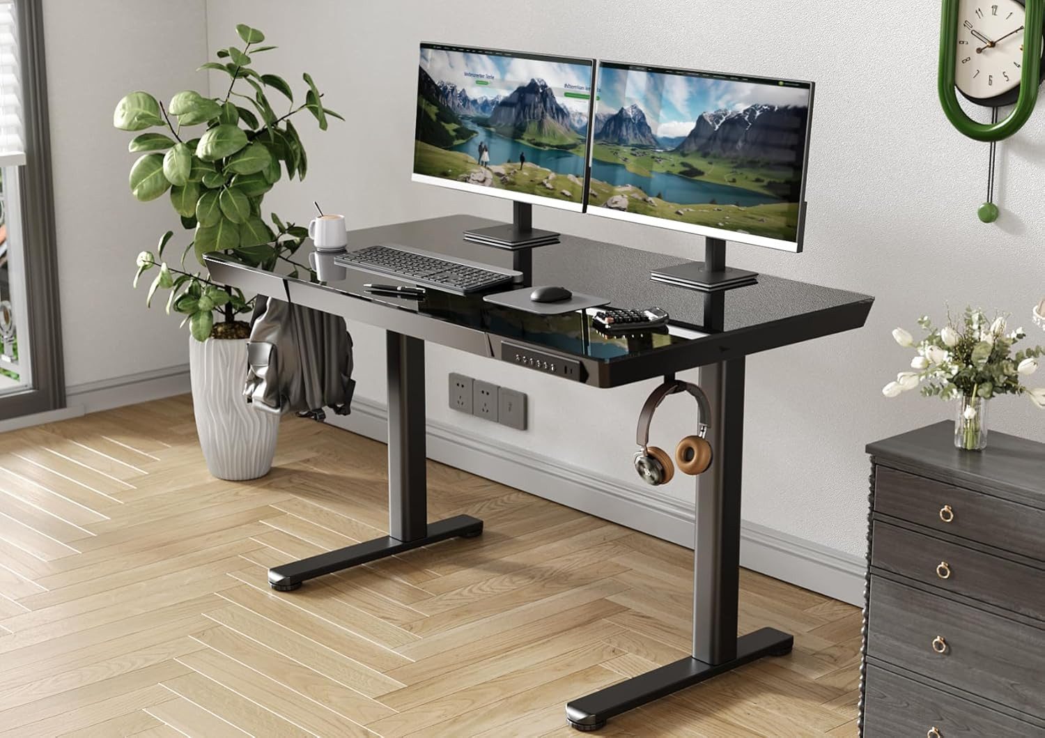 Claiks Schreibtisch Glas Höhenverstellbarer Schreibtisch, Steh-Sitz-Schreibtisch (1-St), mit robuster Glasplatte Leiser Motor, 120x60cm, Schwarz
