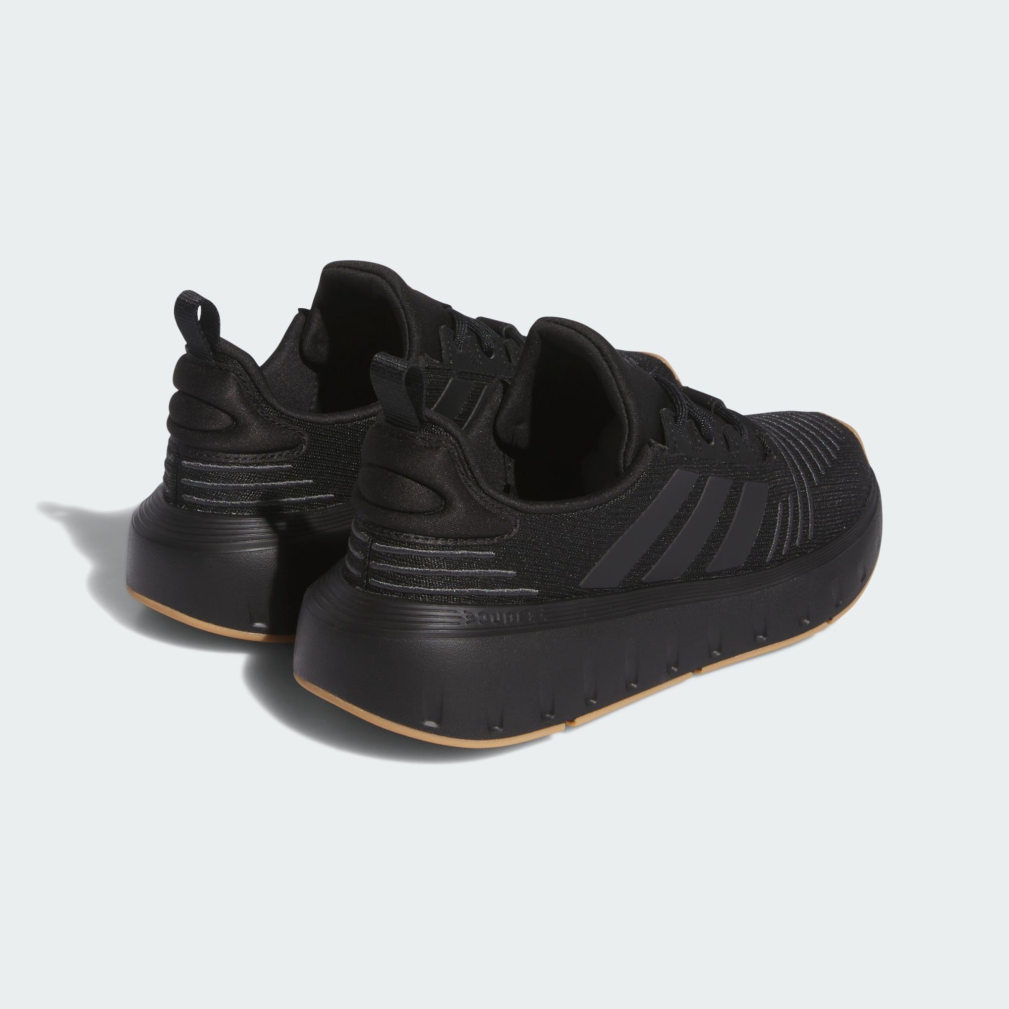 RUN Black / Gum Core Black Sportswear Sneaker KIDS Core / adidas SWIFT SCHUH