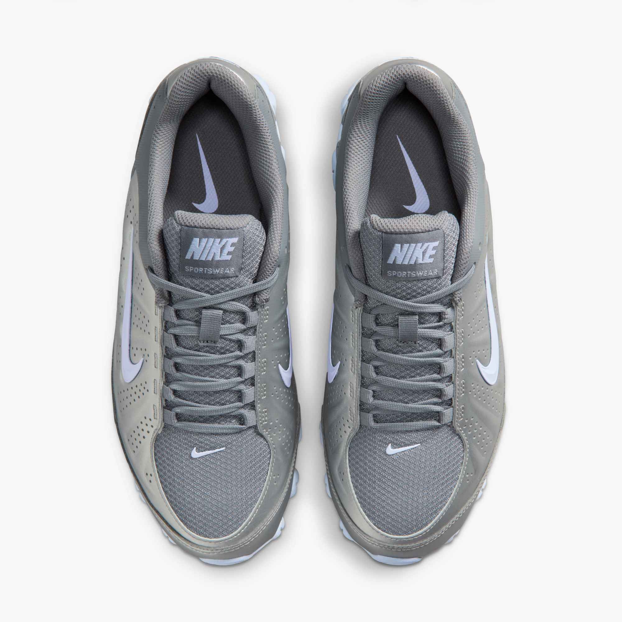Nike Sportswear Reax 8 LTR Sneaker inspiriert vom Design des Nike Shox