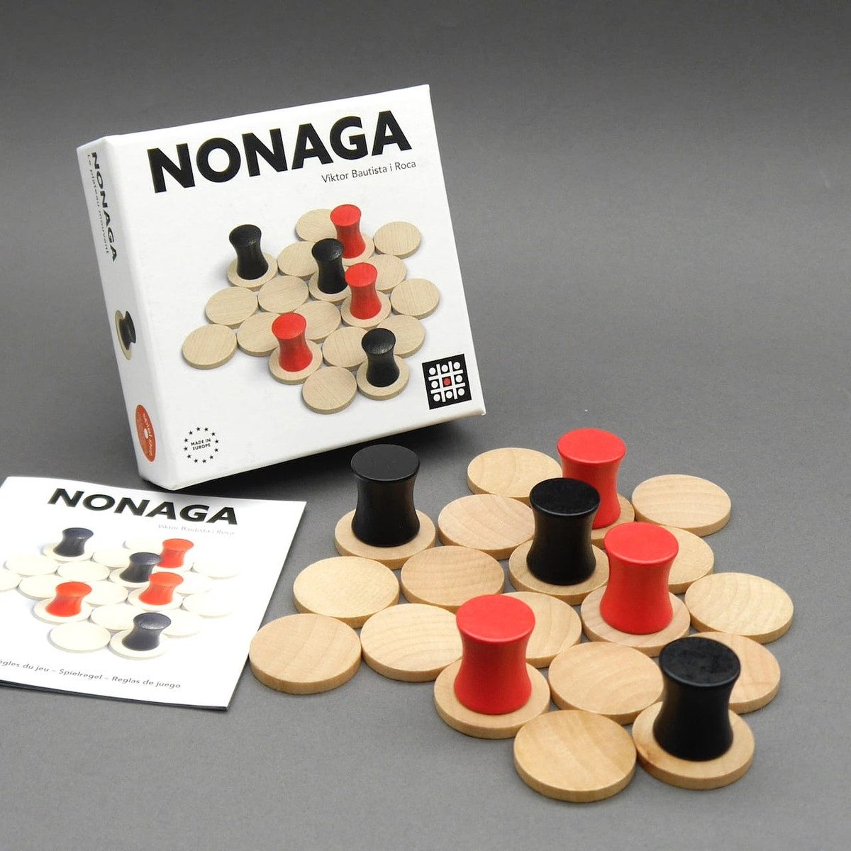 Helvetiq Spiel NONAGA - Duell auf engstem Raum, Strategiespiel, Holzspiel