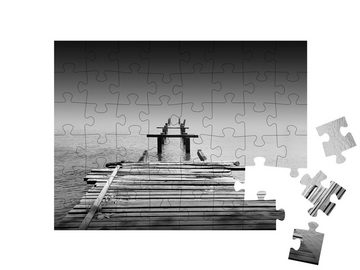 puzzleYOU Puzzle Alter Holzsteg, schwarz-weiß, 48 Puzzleteile, puzzleYOU-Kollektionen Fotokunst