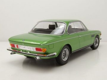 Minichamps Modellauto BMW 3.0 CSi E9 Coupe 1971 grün metallic Modellauto 1:18 Minichamps, Maßstab 1:18