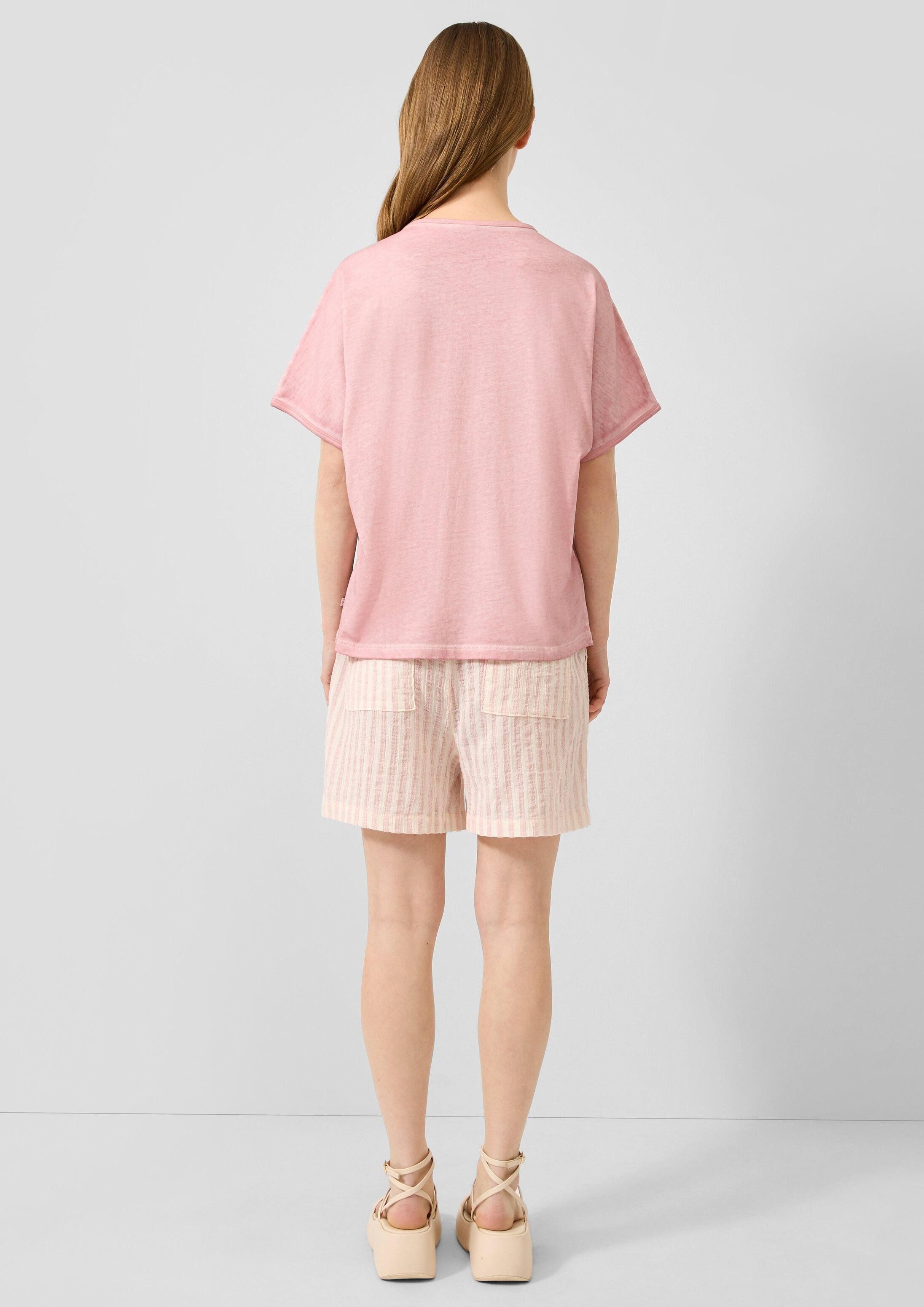 QS Kurzarmshirt T-Shirt Gewaschenes Print-Shirt mit überschnittener Schulter