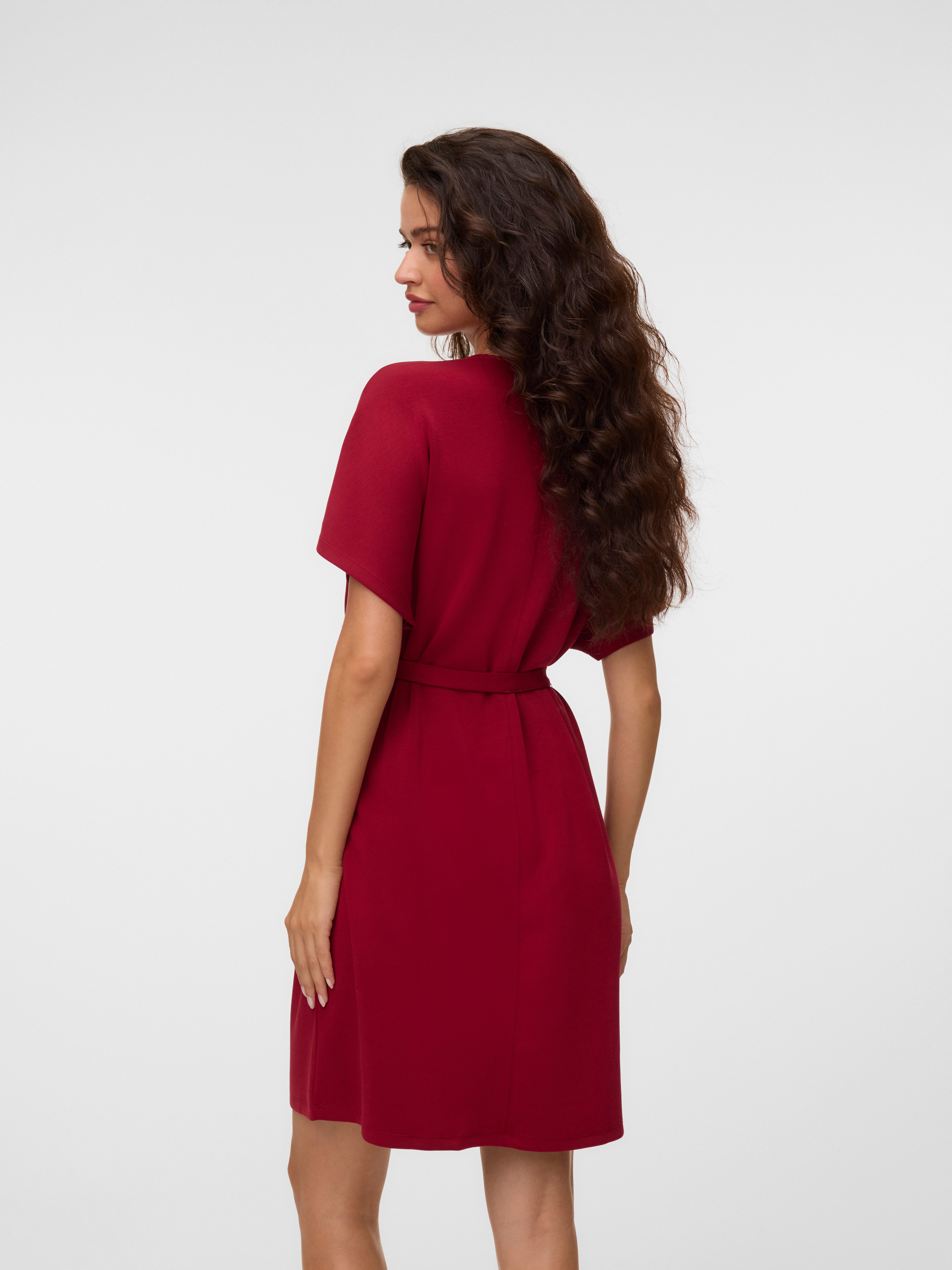 Vero Moda Minikleid VMELLA 2/4 SHORT DRESS JRS Viskosemischung, regular fit