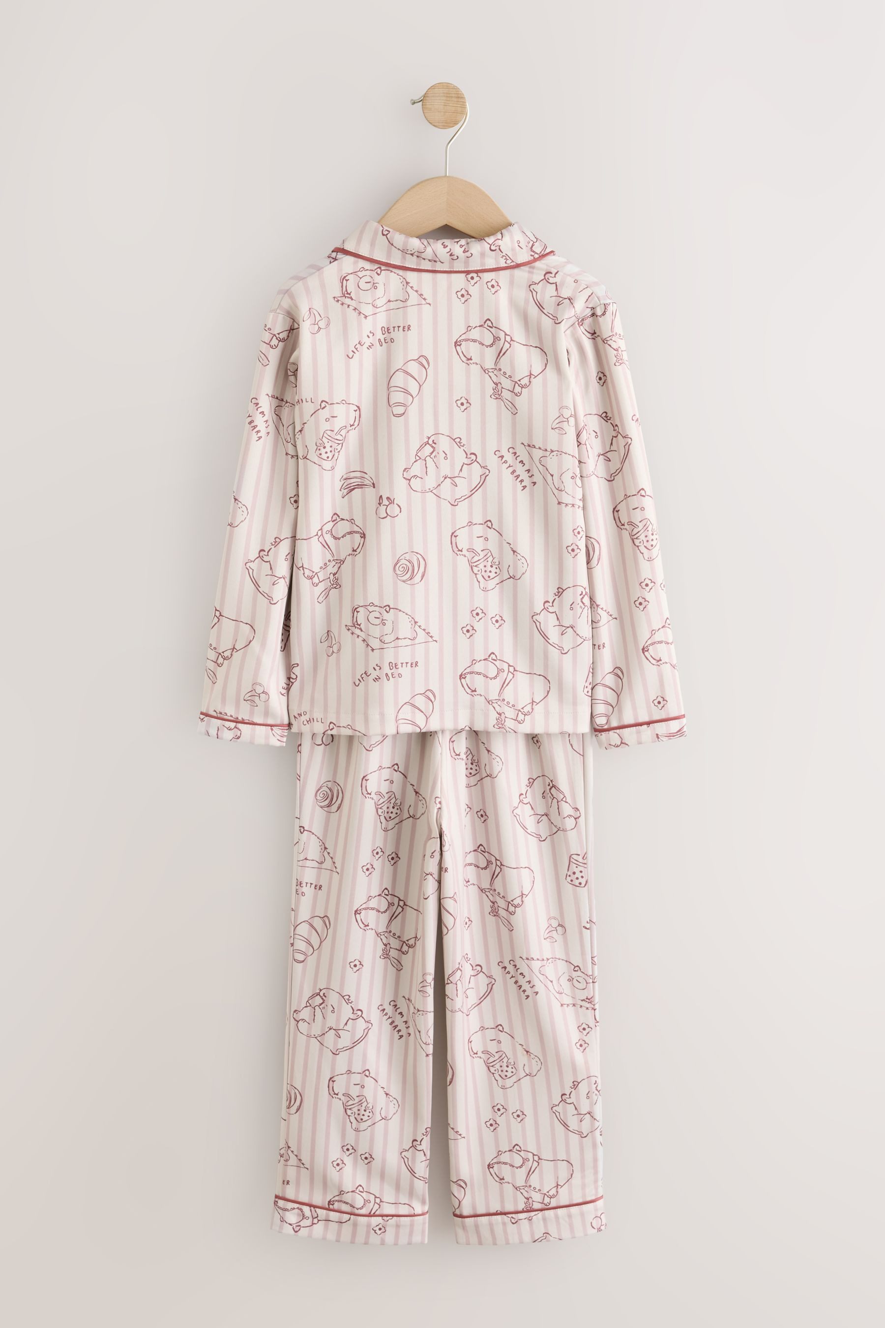 Next Pyjama Capybara Satinschlafanzug mit Knopfleiste (2 tlg) – Bild 3 von 5