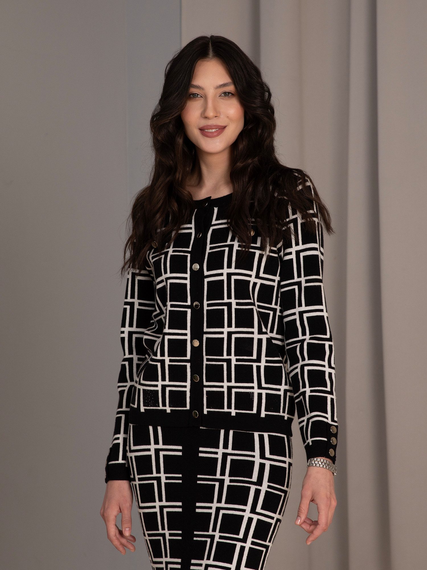 Passioni Strickjacke mit geometrischem Muster günstig online kaufen