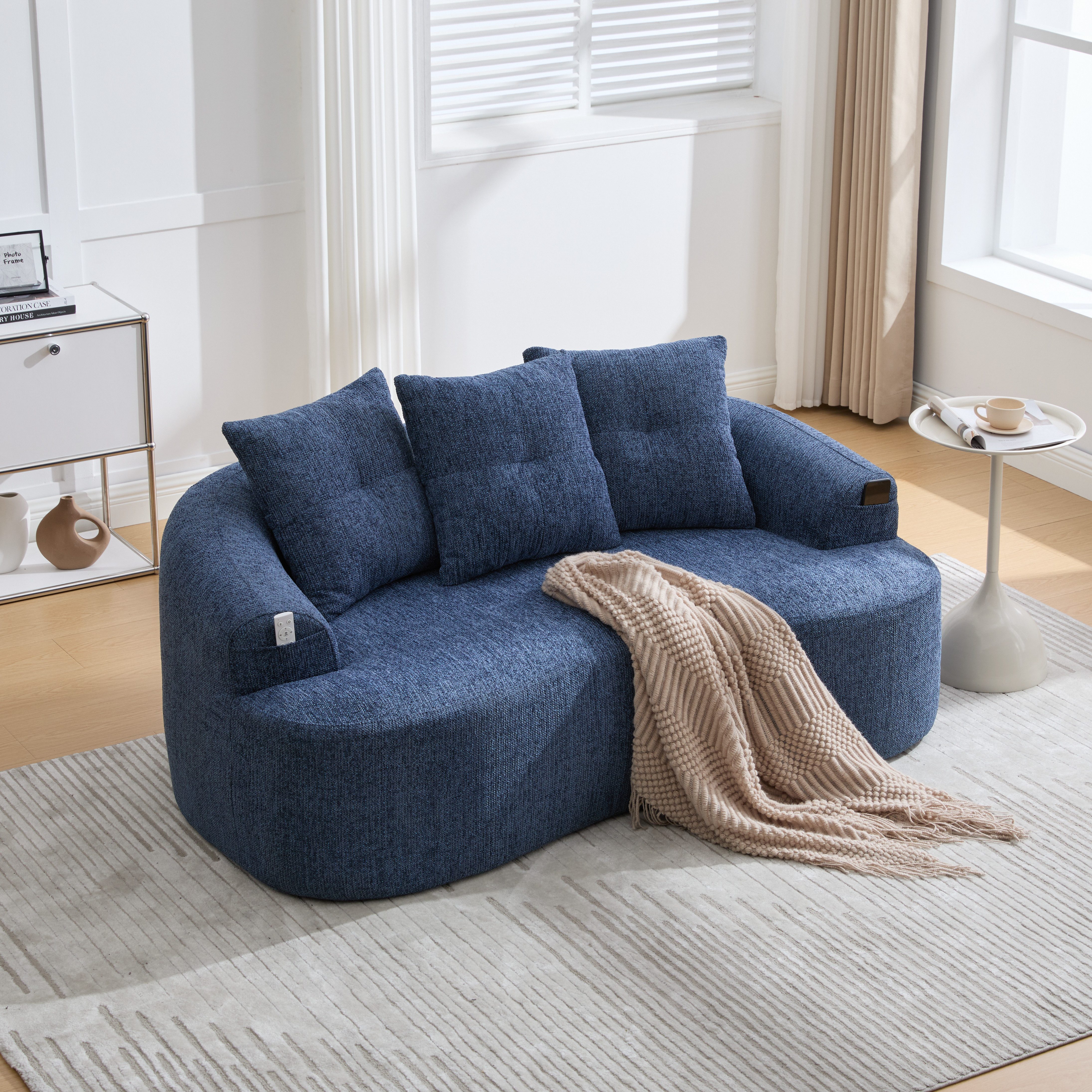 MODFU Sofa Zweisitzer-Sofa mit geschwungener Form,Chenille-Kissen im Wolkenmuster, Loungesofa, kompaktes Design ohne Federkern und drei Zierkissen