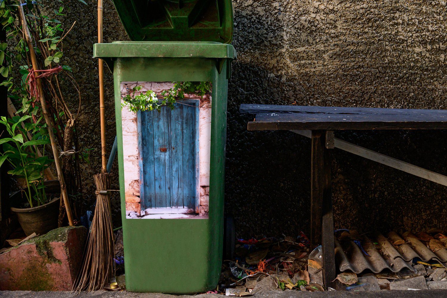 Mülltonne, Blau (1 Wandsticker - Tür - Container, - Vintage St), MuchoWow Mülleimer-aufkleber, Abfalbehälter - Haus Sticker, Baum