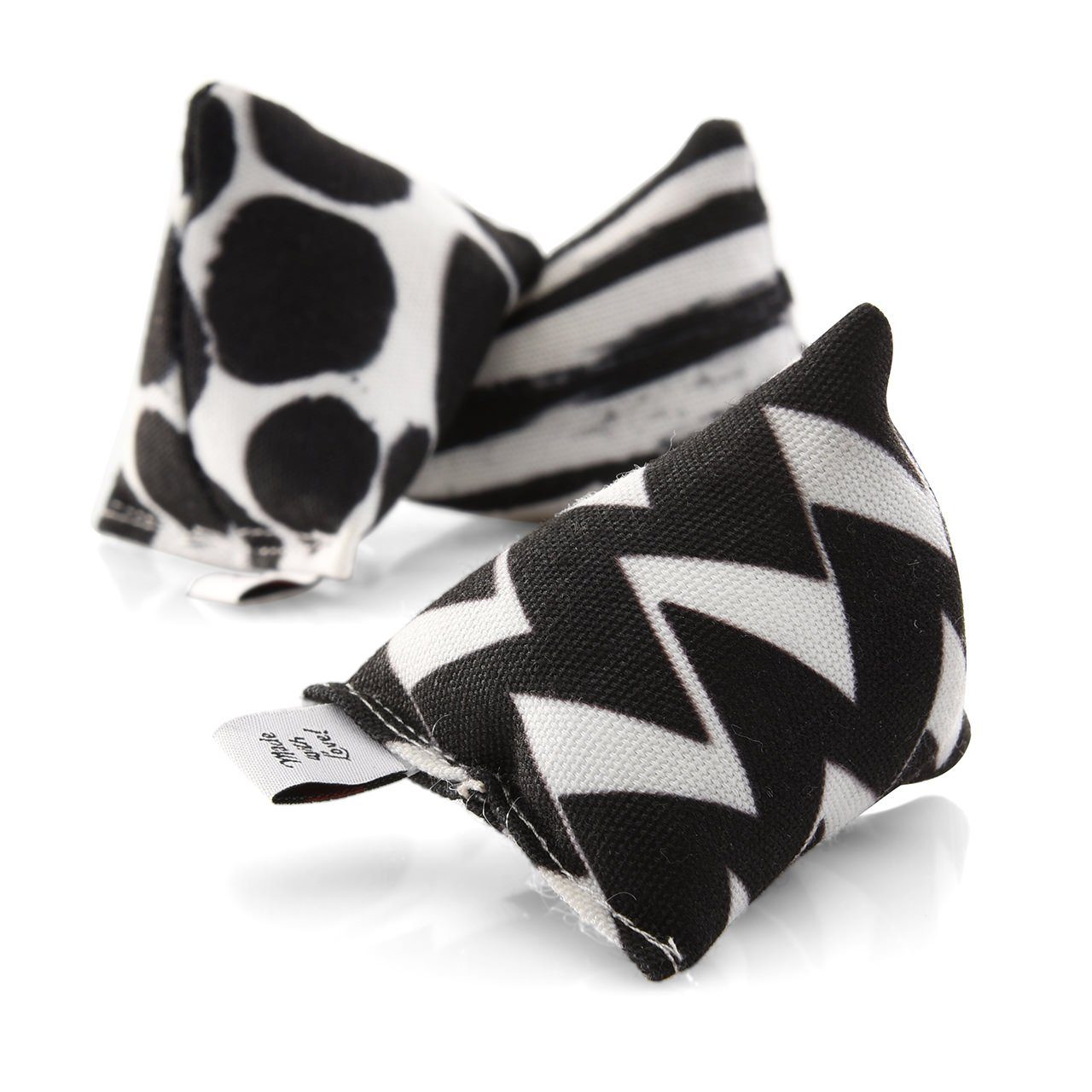 Canadian Cat Company Plüschmäuse 3er Set Mini-Pyramiden "black-white" mit Katzenminze gefüllt, Leinen, Set-Packung (3-tlg) Spielkissen mit betörenden Duft