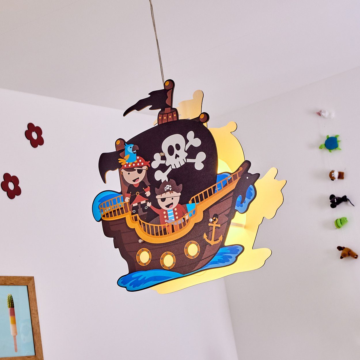 mit bunte aus Piratenschiff, Pendelleuchte max. 107cm 2xE27, Pendellampe Piraten-Motiv Holz/Metall, Höhe hofstein Leuchtmittel, ohne Hängelampe »Roncolongo«