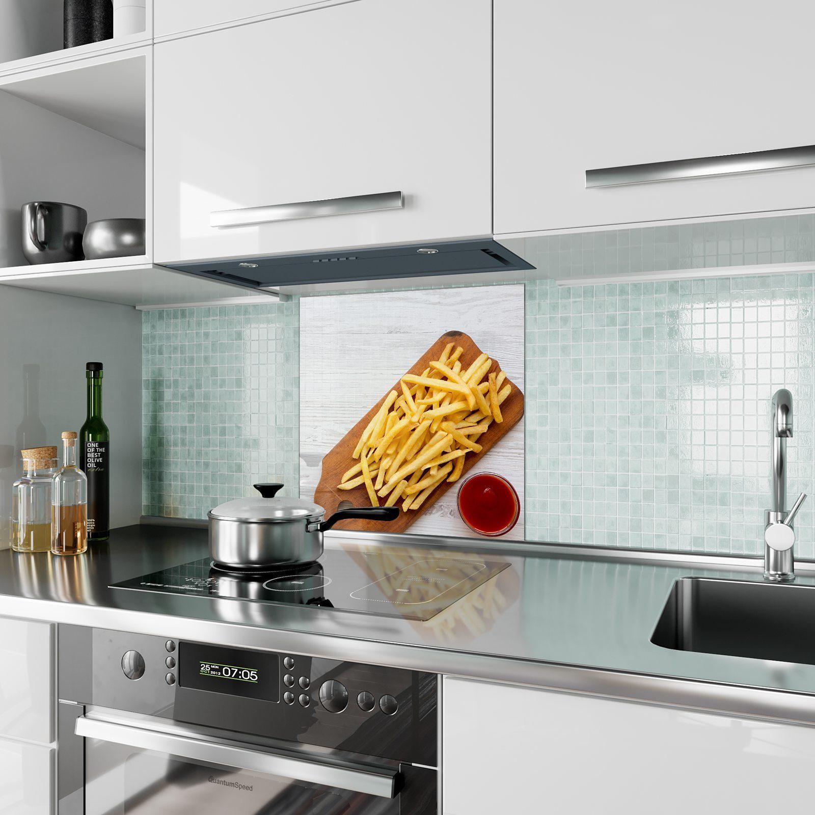 Primedeco Küchenrückwand Küchenrückwand Spritzschutz mit Motiv Pommes Holzbrett auf Glas