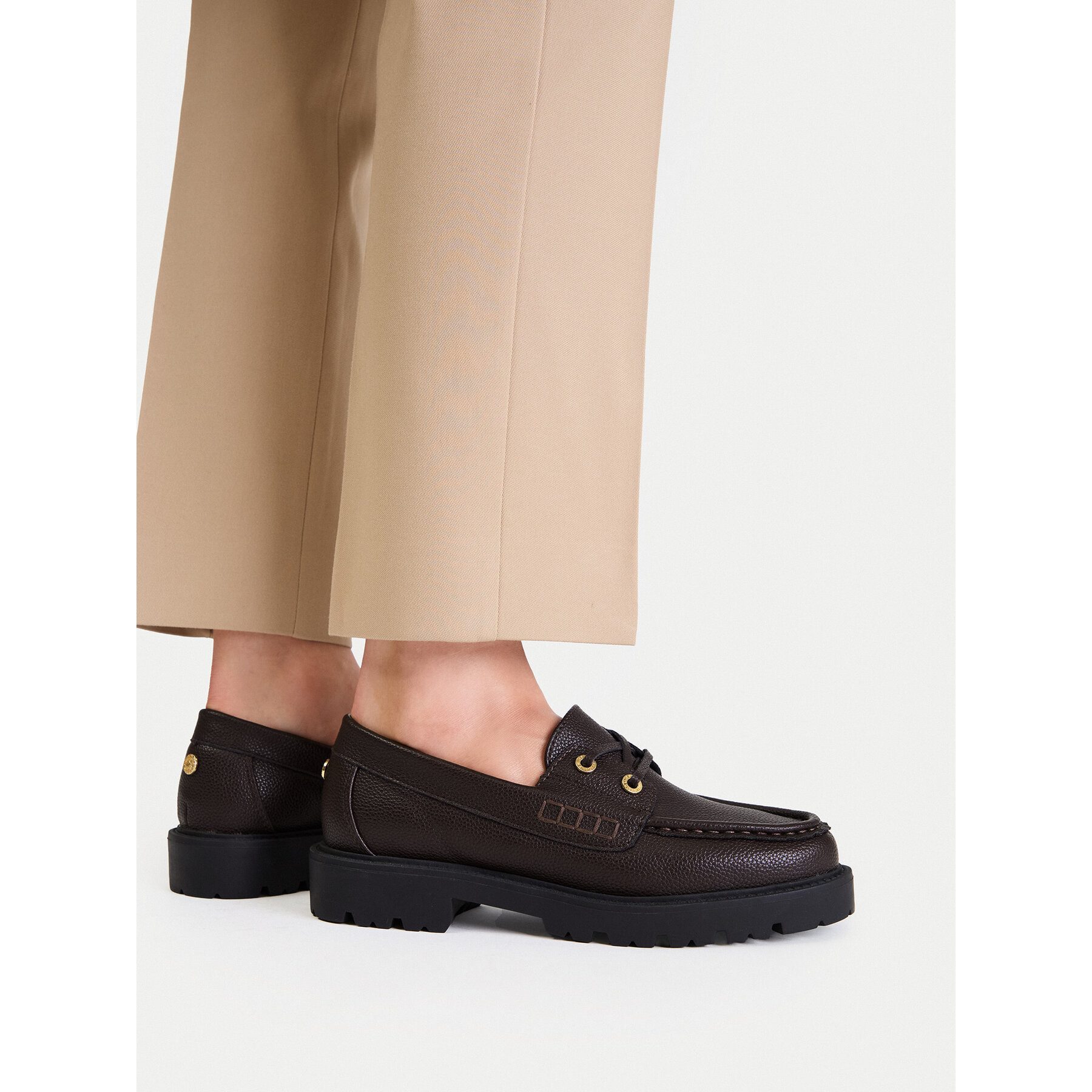 BEVERLY HILLS POLO CLUB Beverly Hills Polo Club Damen Niedrige Schuhe 5907964507024 Braun Schlupfboots