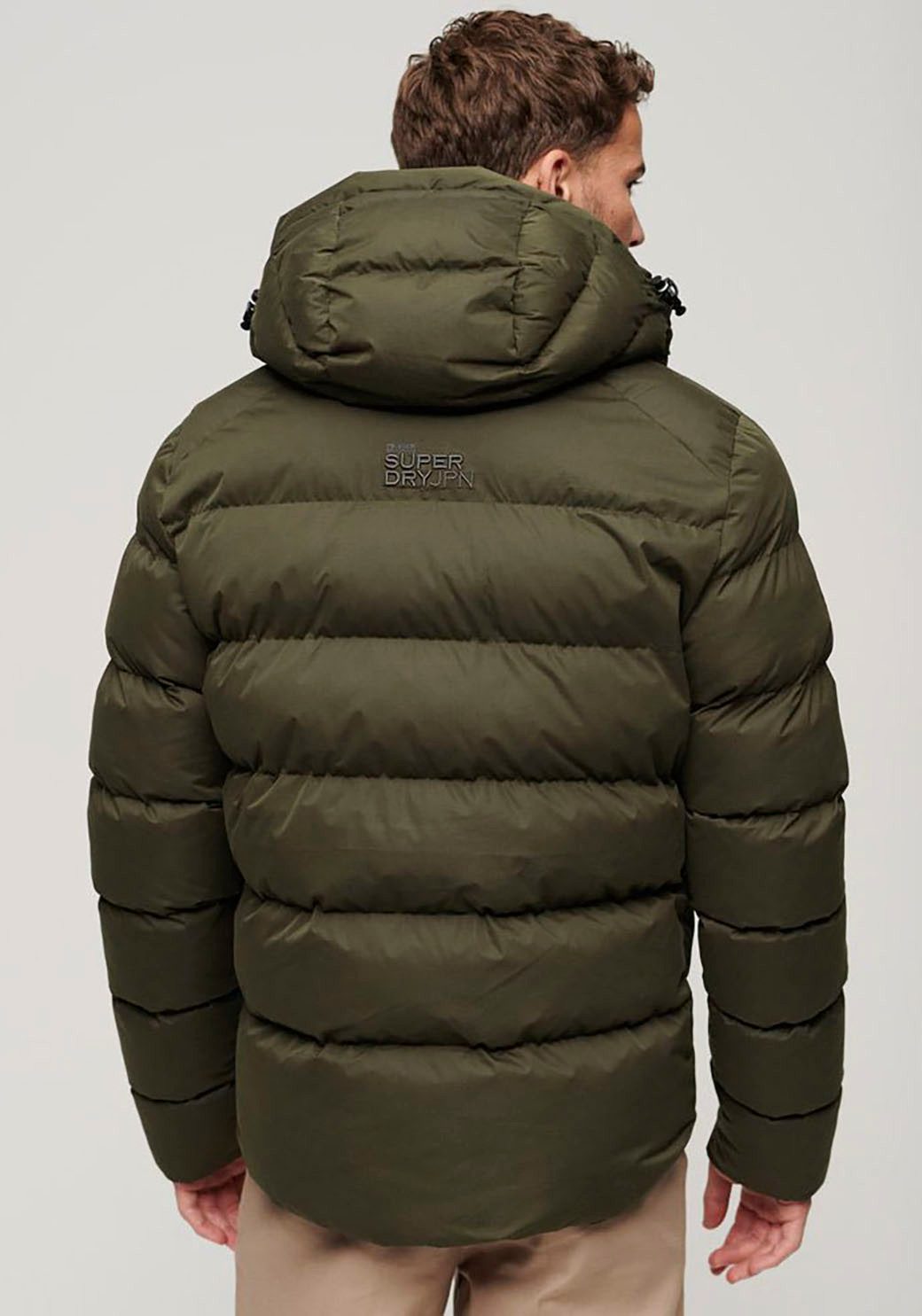 Superdry Steppjacke HOODED MICROFIBRE SPORT PUFFER Relaxed Fit, aus Polyester, pflegeleicht, unifarben