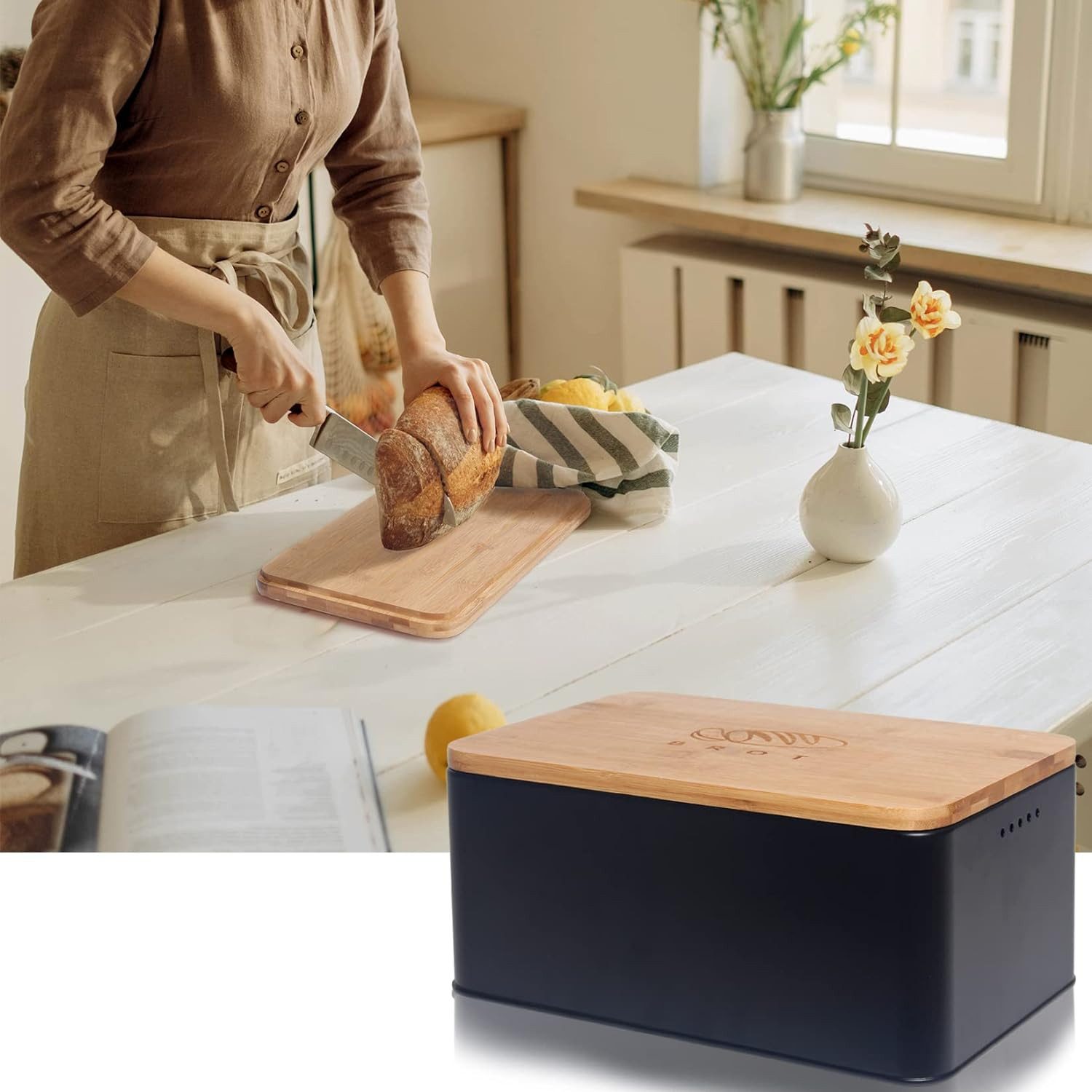 Zedelmaier Brotkasten Brotkasten mit Schneidebrett,MatteBrotbox mit Holzdeckel&Leinen beutel, (MBH006), Rundum Belüftung, Brotkorb für langanhaltende Frische 33x21x15cm