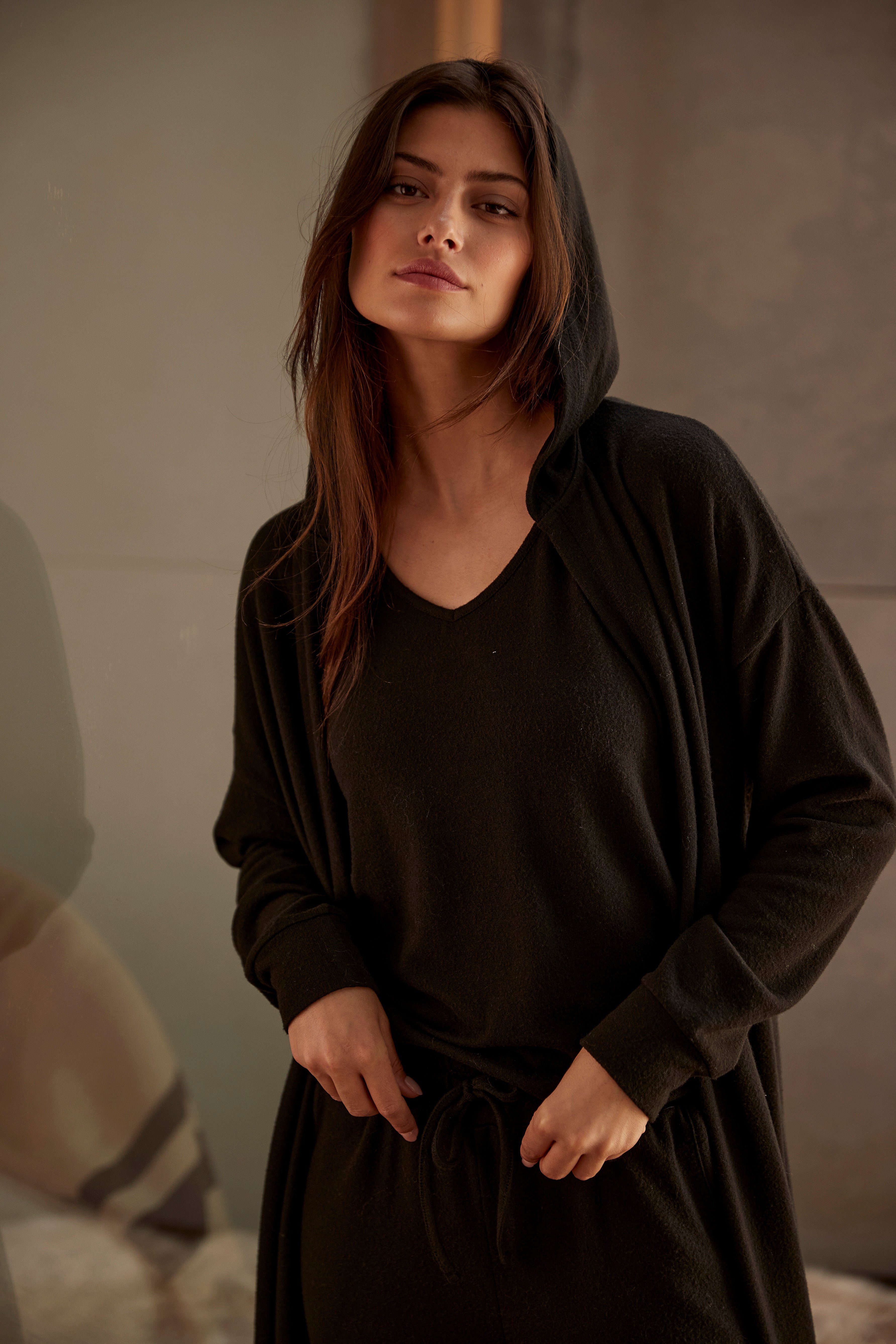 LASCANA Longstrickjacke aus weichem Strick, Loungewear