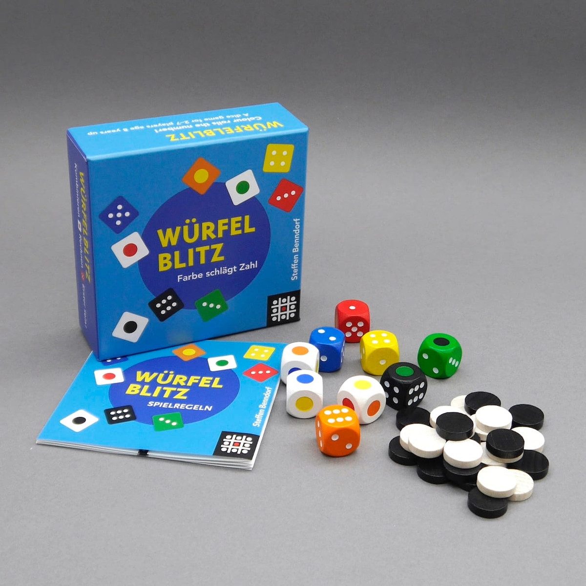 Helvetiq Spiel WÜRFELBLITZ - Farbe schlägt Zahl, Würfelspiel, Holzspiel