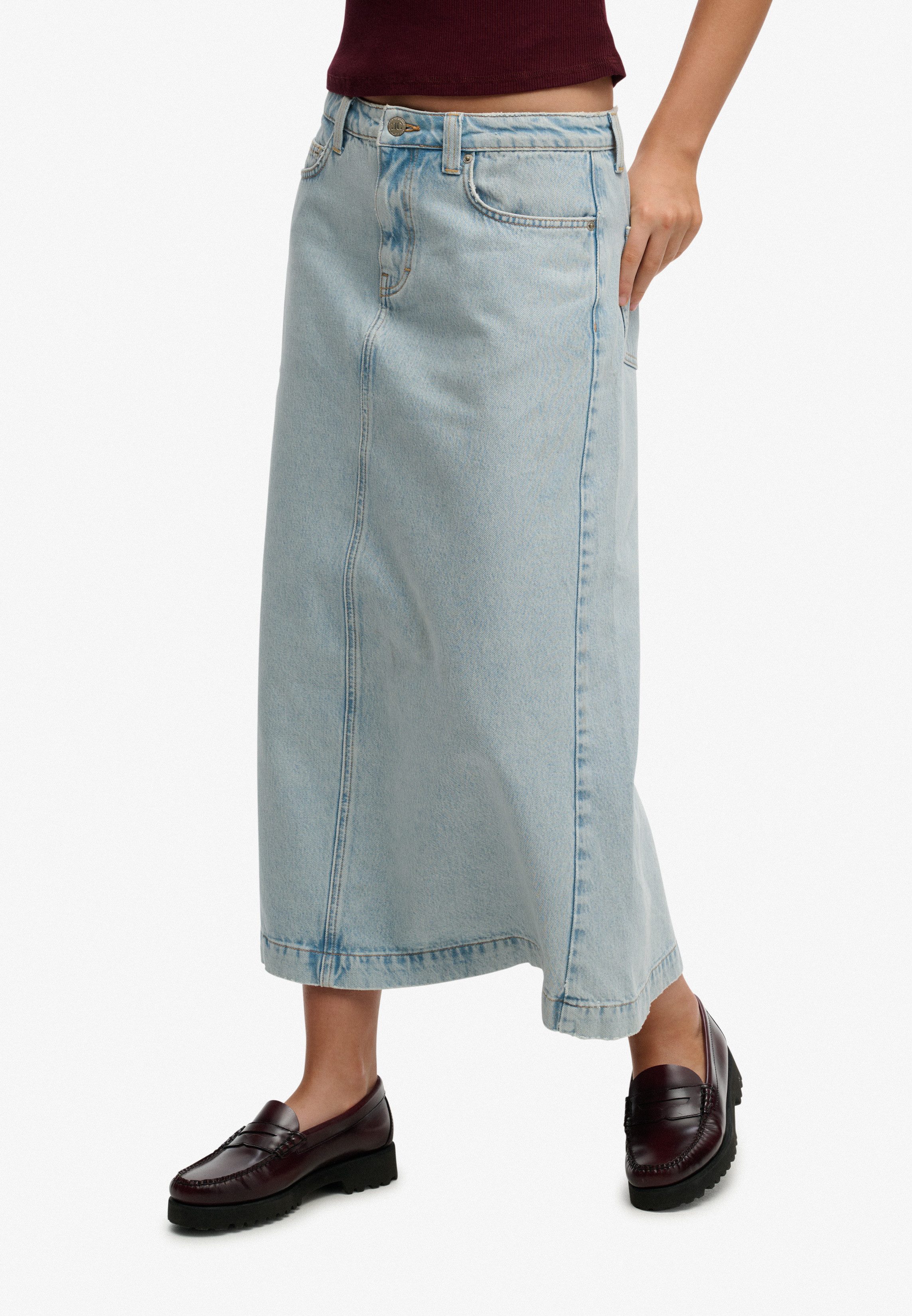 Superdry Jeansrock DENIM CARGO MAXI SKIRT mit 1-Knopf-Form, Regular Fit, kniebedeckende Länge, aus Baumwolle – Bild 2 von 5