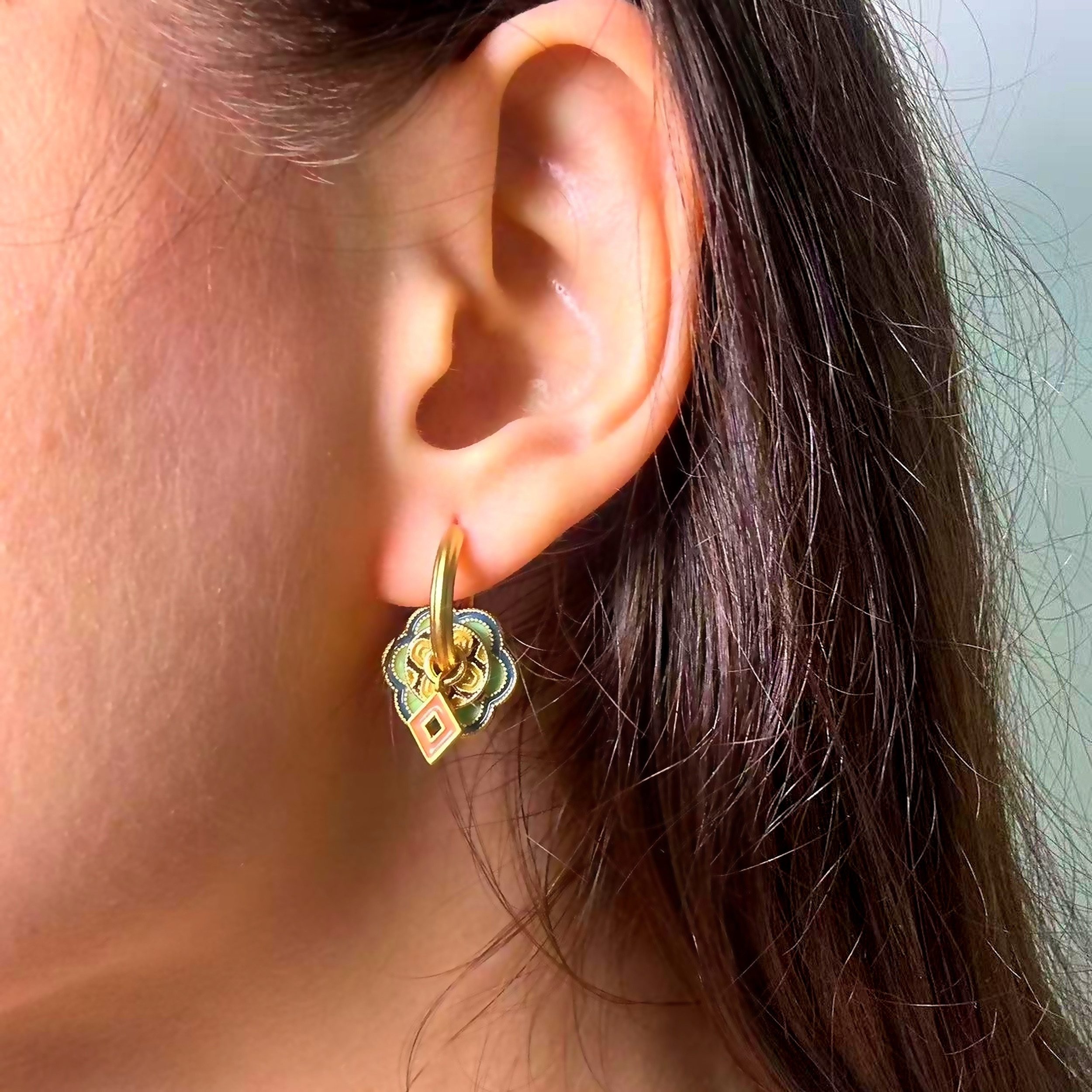 RAIKOU Creolen-Set Abnehmbare Kupfer Ohrringe vergoldet Damen – Emaille Design (3-Teil, 4-Teil), Vintage-Stil mit dezenter, luxuriöser Eleganz