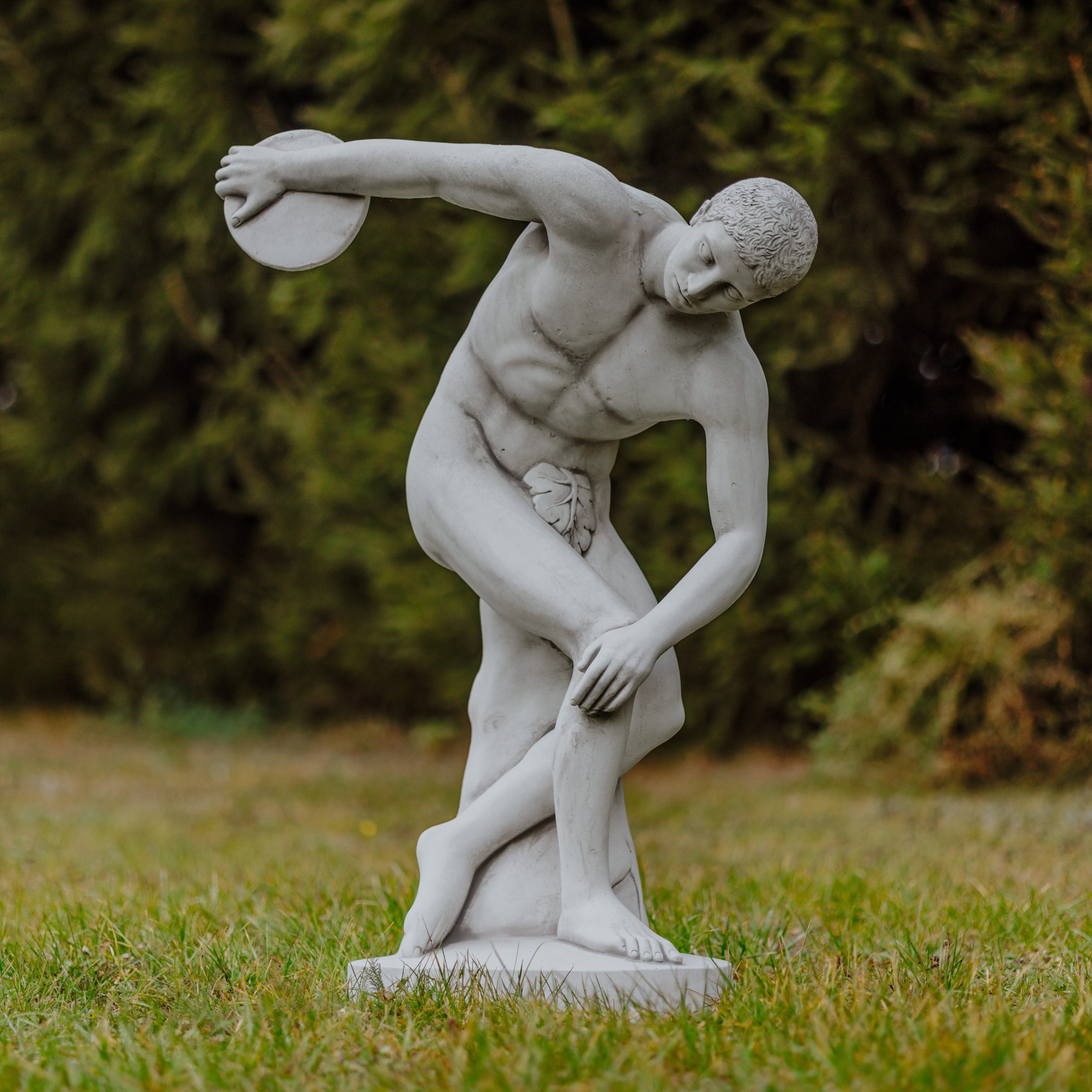 gartendekoparadies.de Gartenfigur Diskobolos Myron Steinfigur Gartenskulptur 84 cm Steinguss 72 kg, Frostsicher