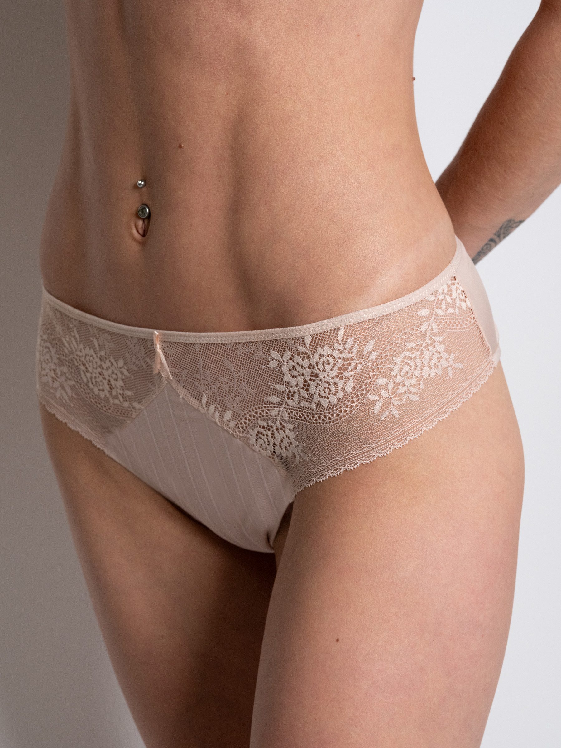 PASSIONATA Slip MADDIE florale Spitze, Microfaser, elastischer Bund