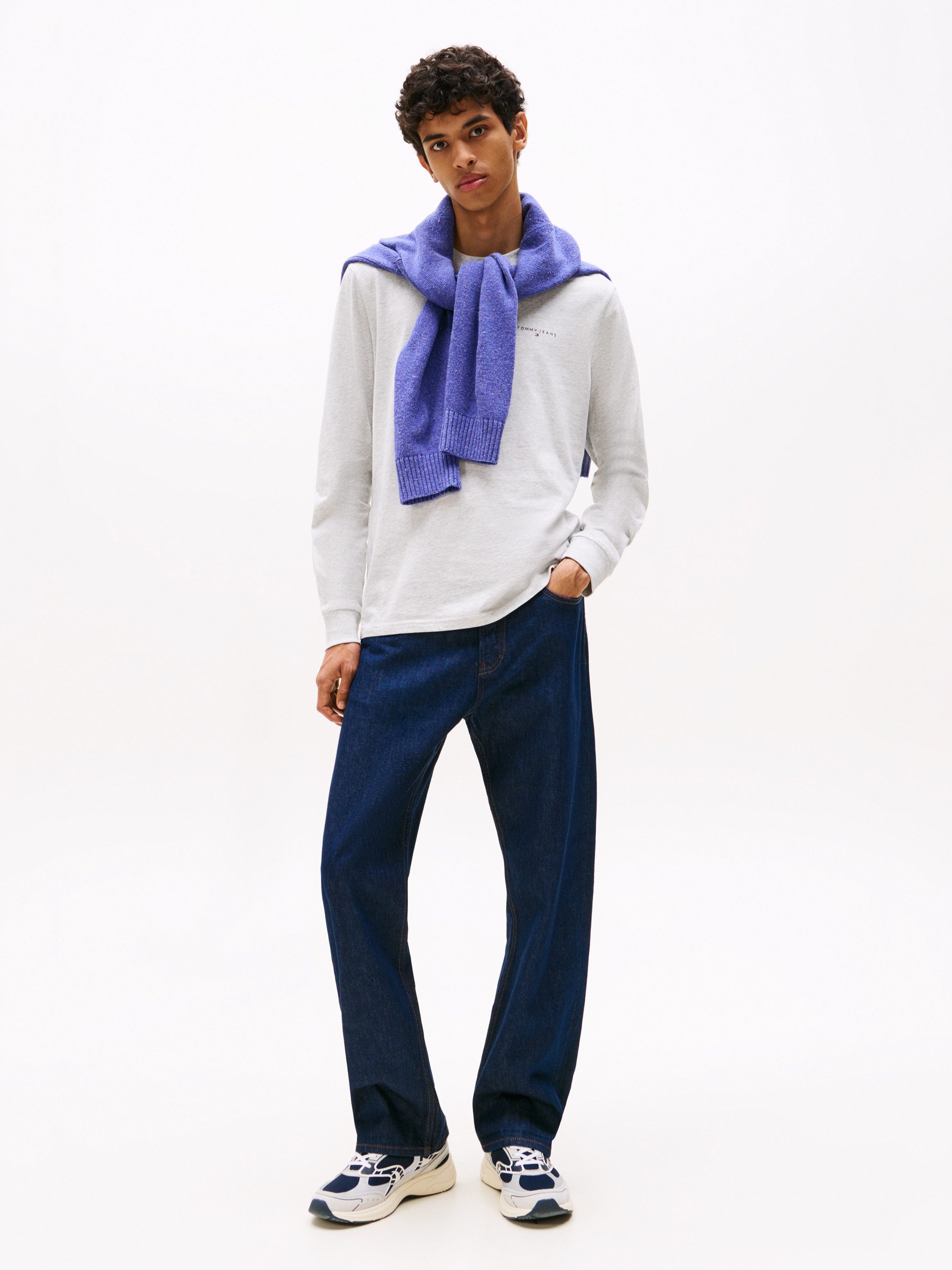 Tommy Jeans Langarmshirt TJM SLIM CHEST LINEAR LS TEE EXT Mit Rundhalsausschnitt
