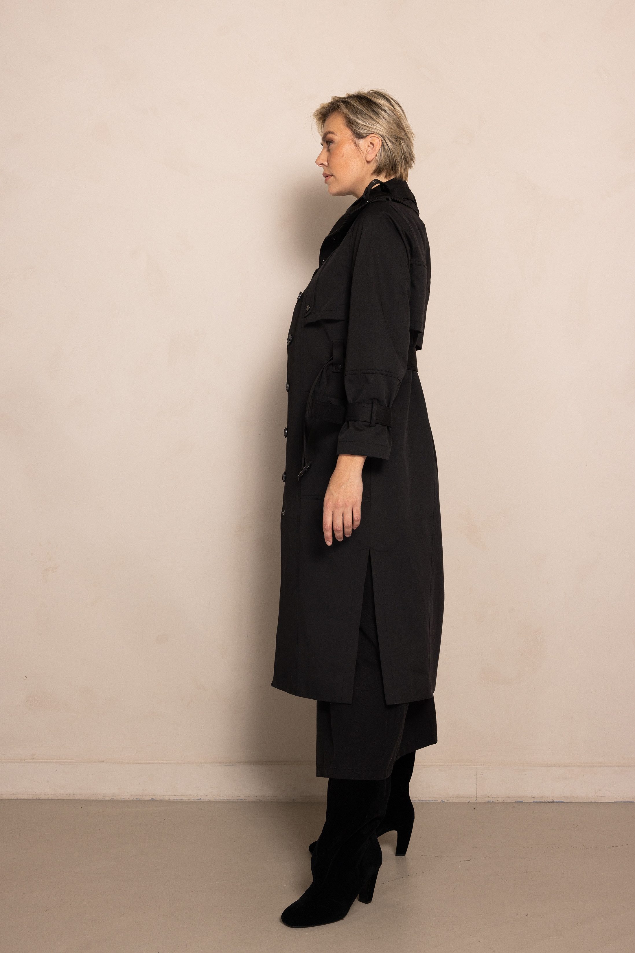 Zhrill Trenchcoat ZHELSE mit Reverskragen und Gürtelschlaufe im Hüftbereich